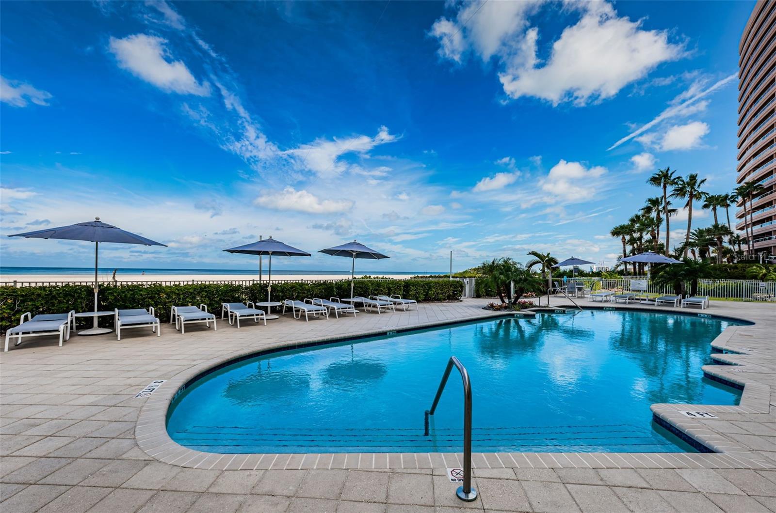 UTOPIA CONDO - Residential