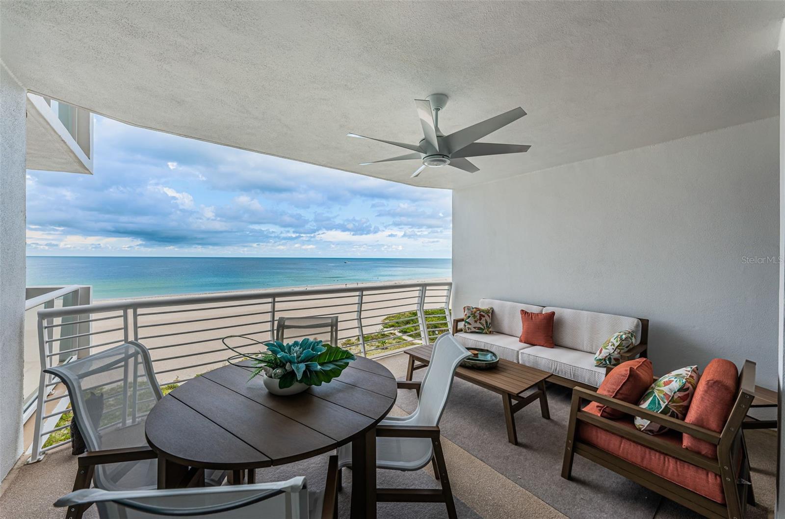 UTOPIA CONDO - Residential