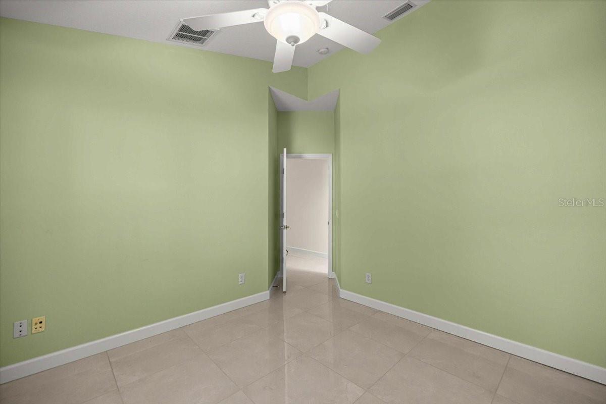 WOODSIDE - Residential