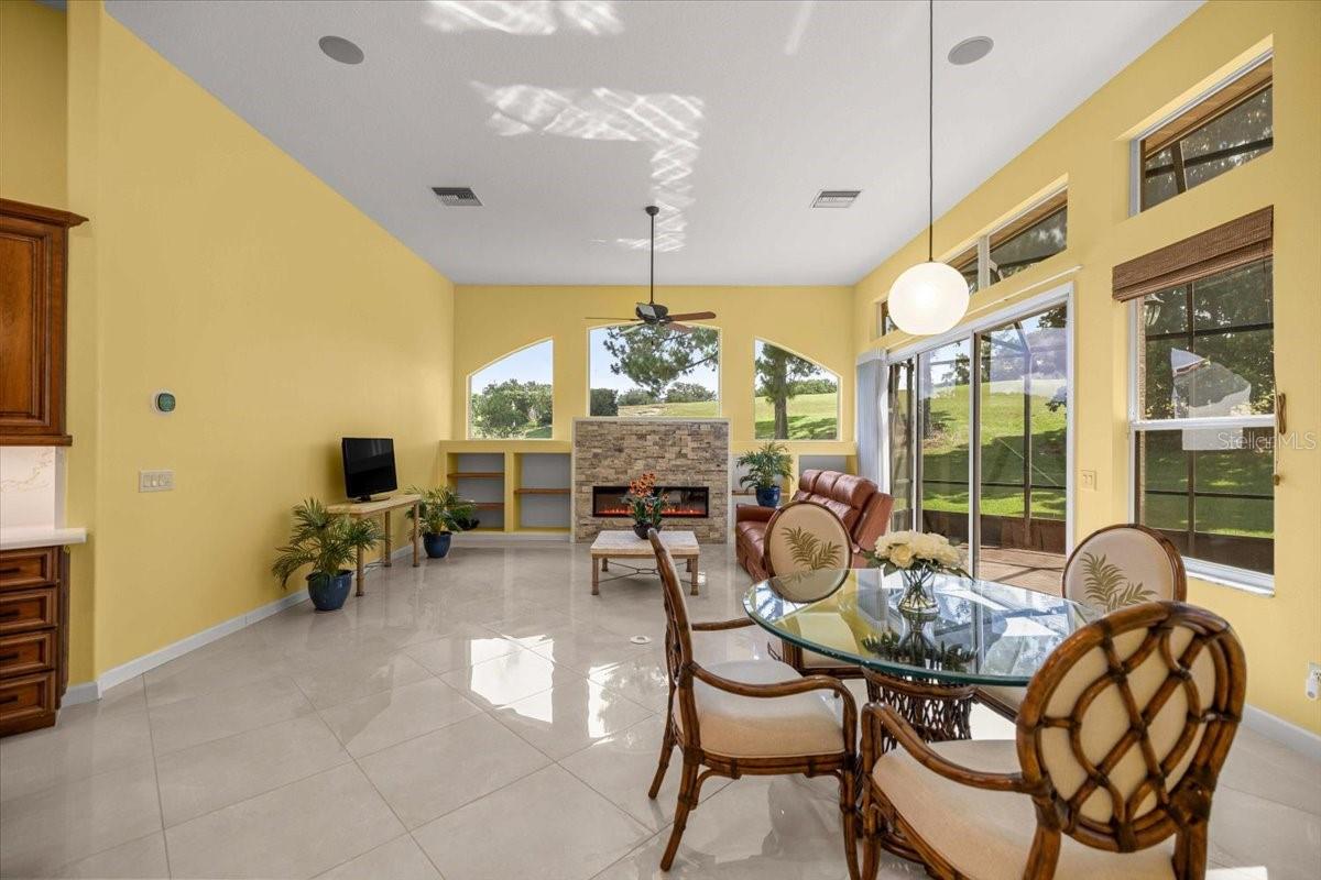 WOODSIDE - Residential
