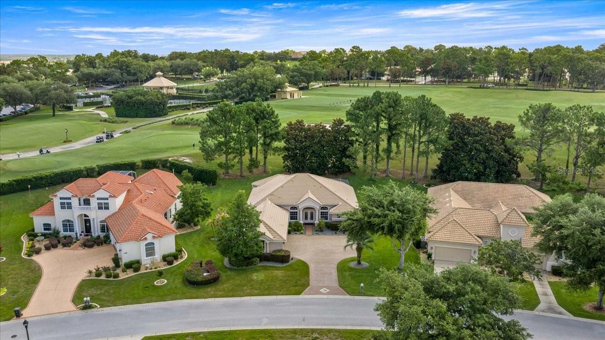 WOODSIDE - Residential