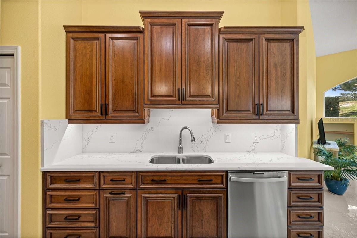 WOODSIDE - Residential
