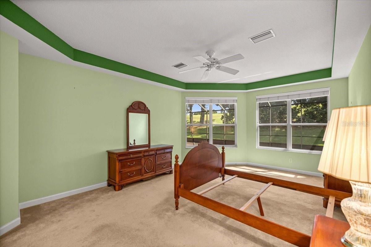 WOODSIDE - Residential