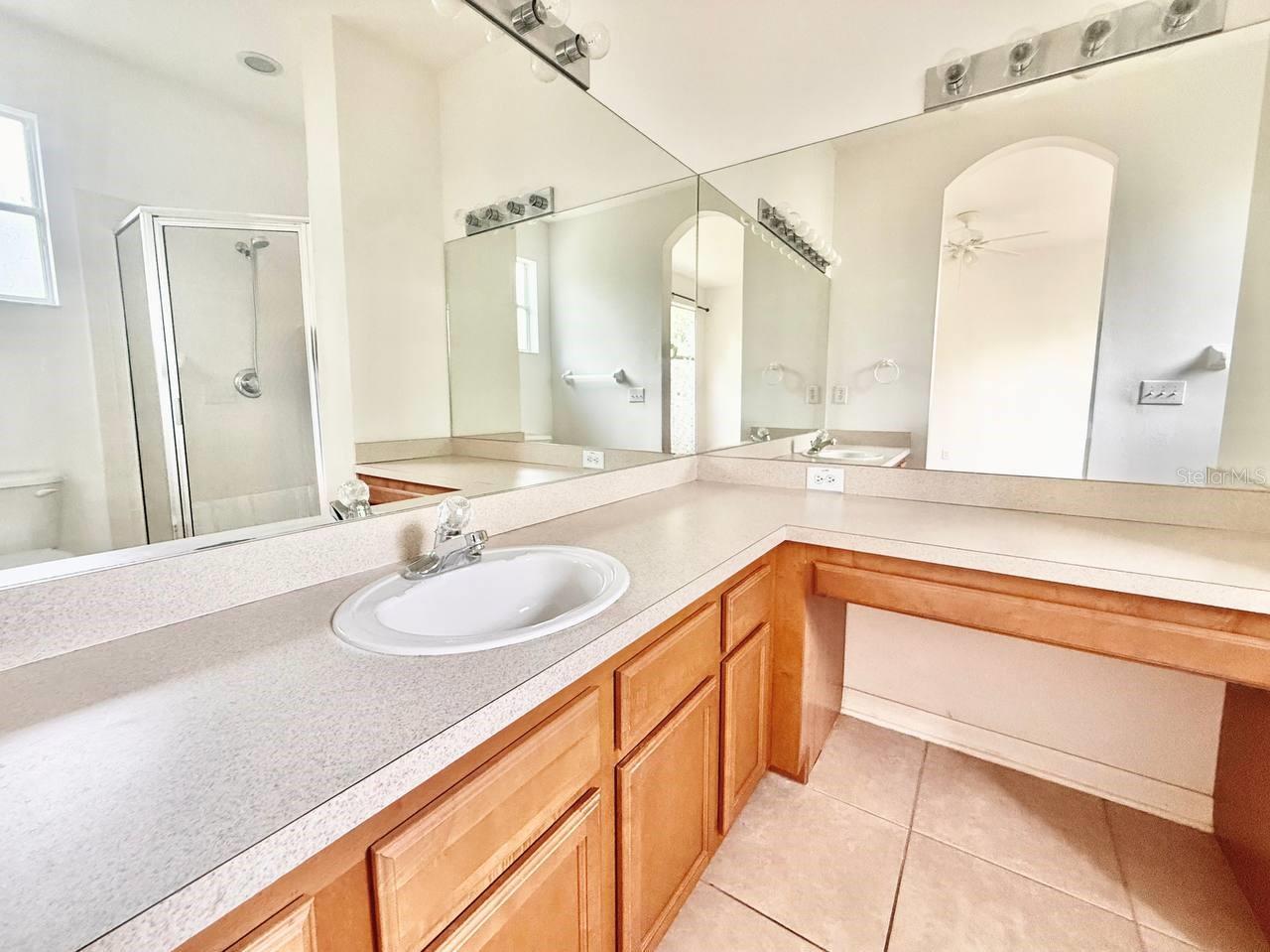 STONE RIDGE AT HIGHWOODS PRESE - Residential Lease