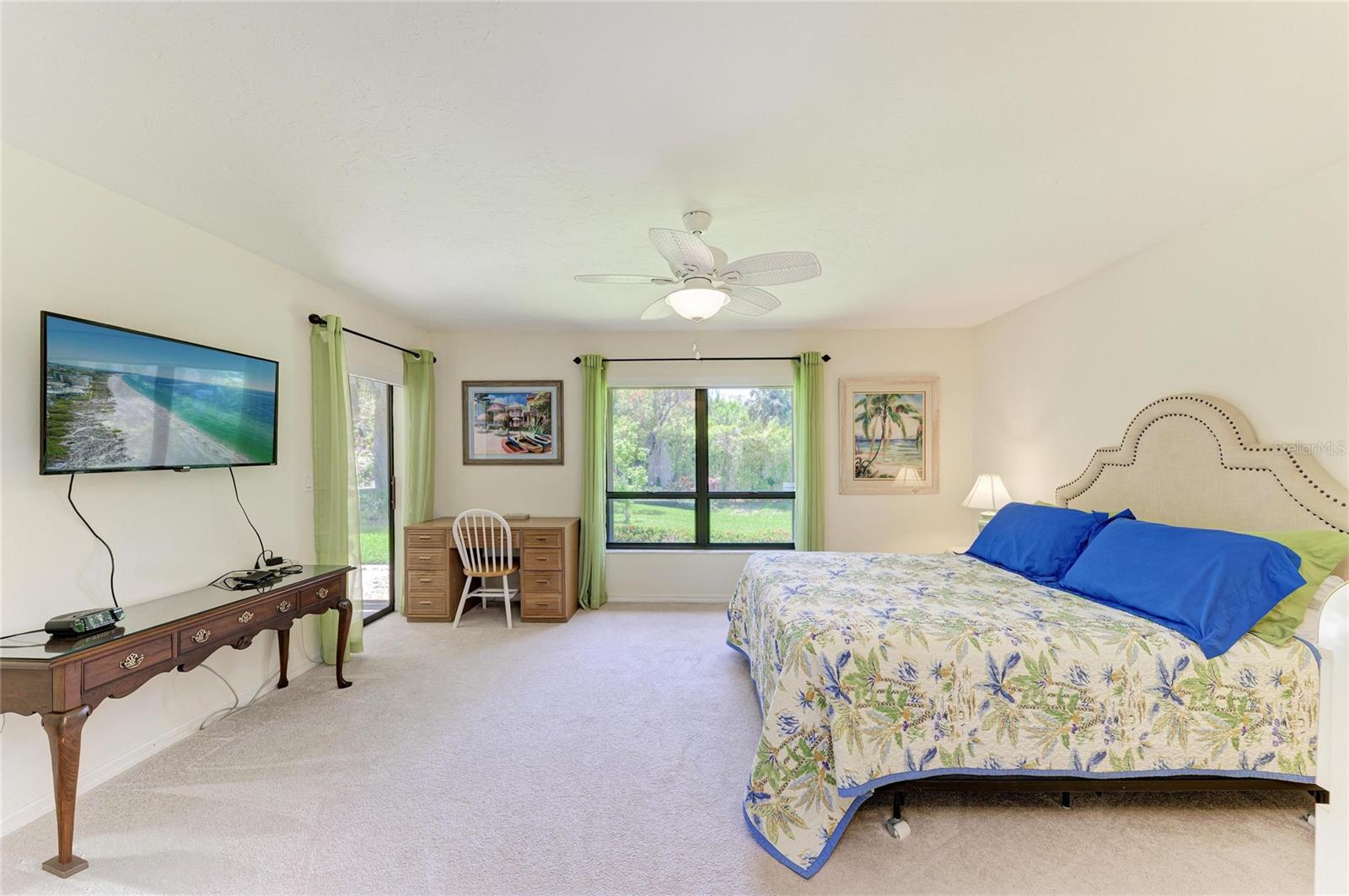 LAKESHORE VILLAGE - Residential