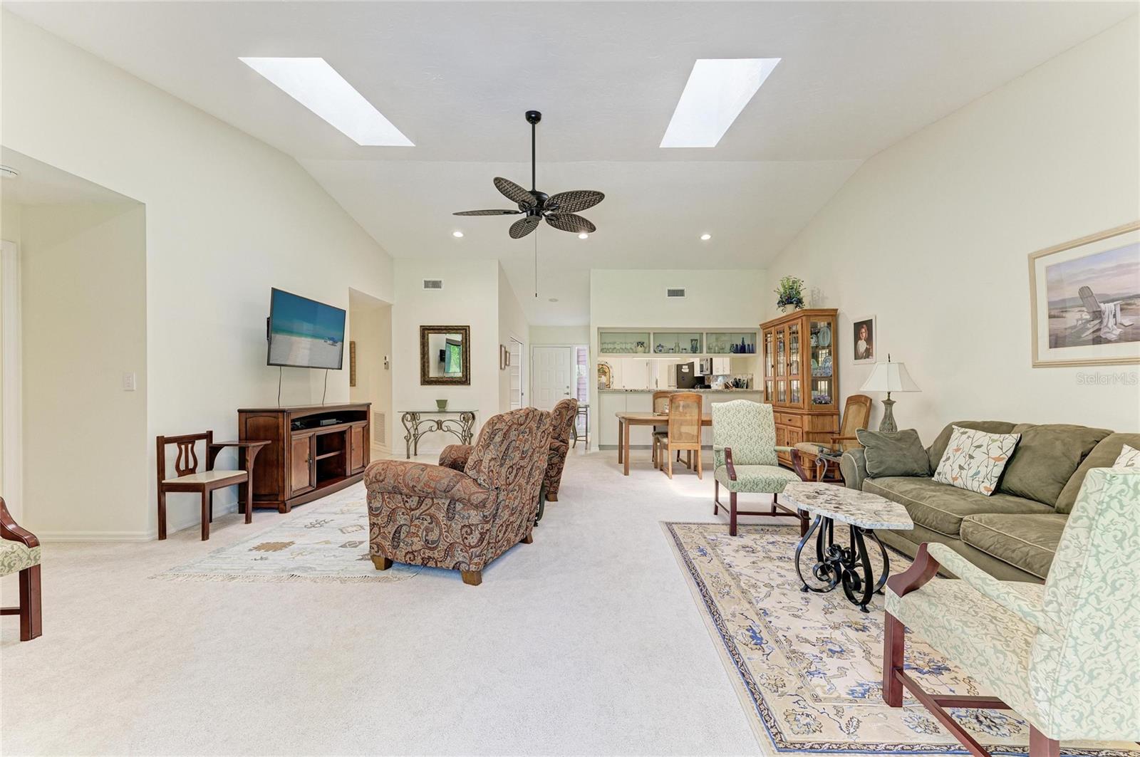 LAKESHORE VILLAGE - Residential