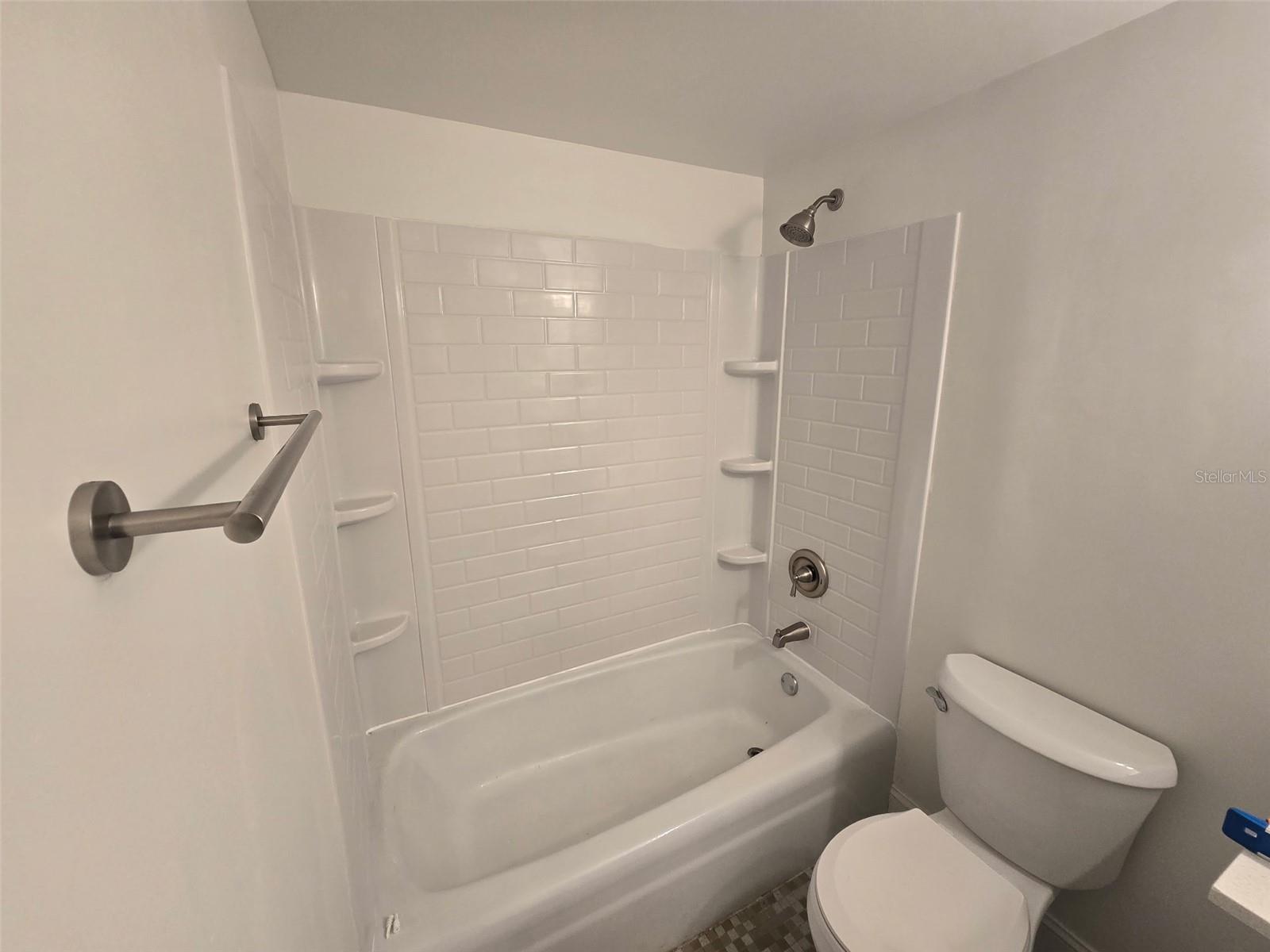 LA COSTA BRAVA CONDO 1 - Residential Lease
