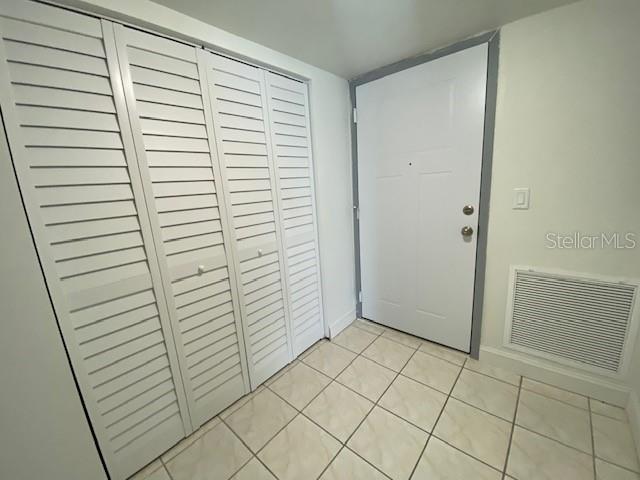 LA COSTA BRAVA CONDO 1 - Residential Lease