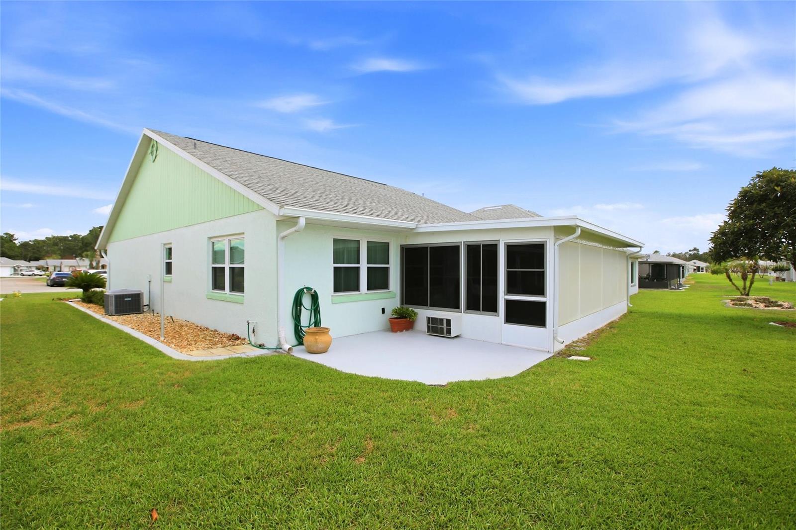 VANTAGE POINTE PH 02 - Residential
