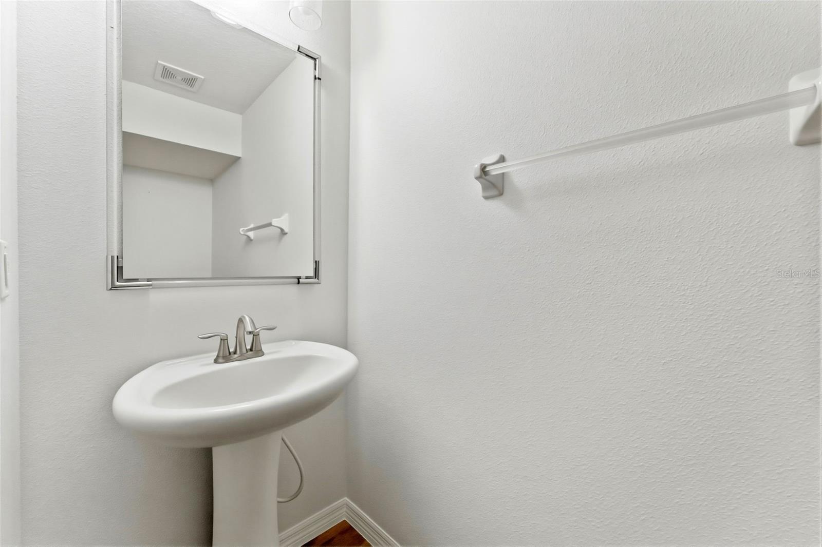 SCHOONER COVE A CONDO PH 17 - Residential