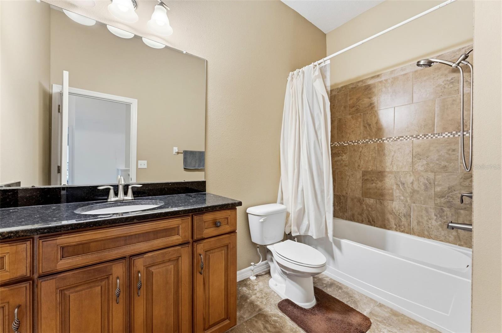 SCHOONER COVE A CONDO PH 17 - Residential