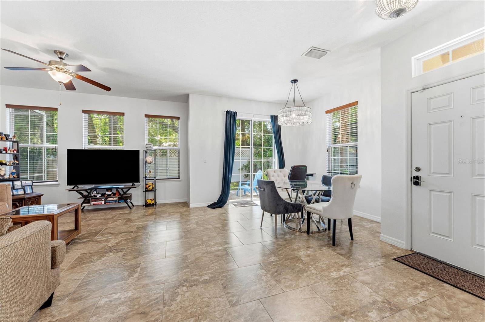 SCHOONER COVE A CONDO PH 17 - Residential