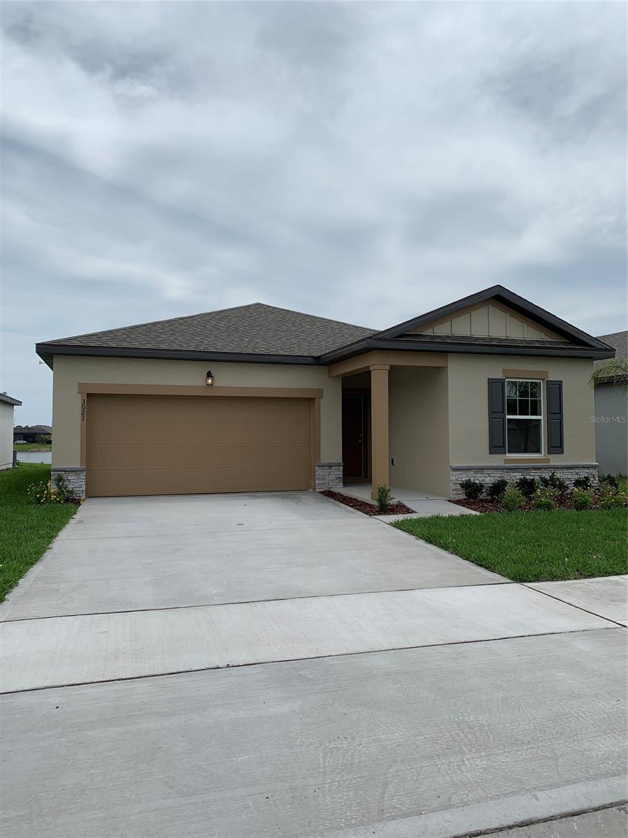 Moonbeam floor plan by Starlight Homes ;Water: City
