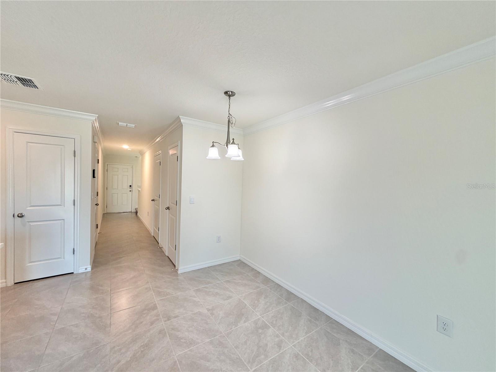 LAUREL COMMONS - Residential