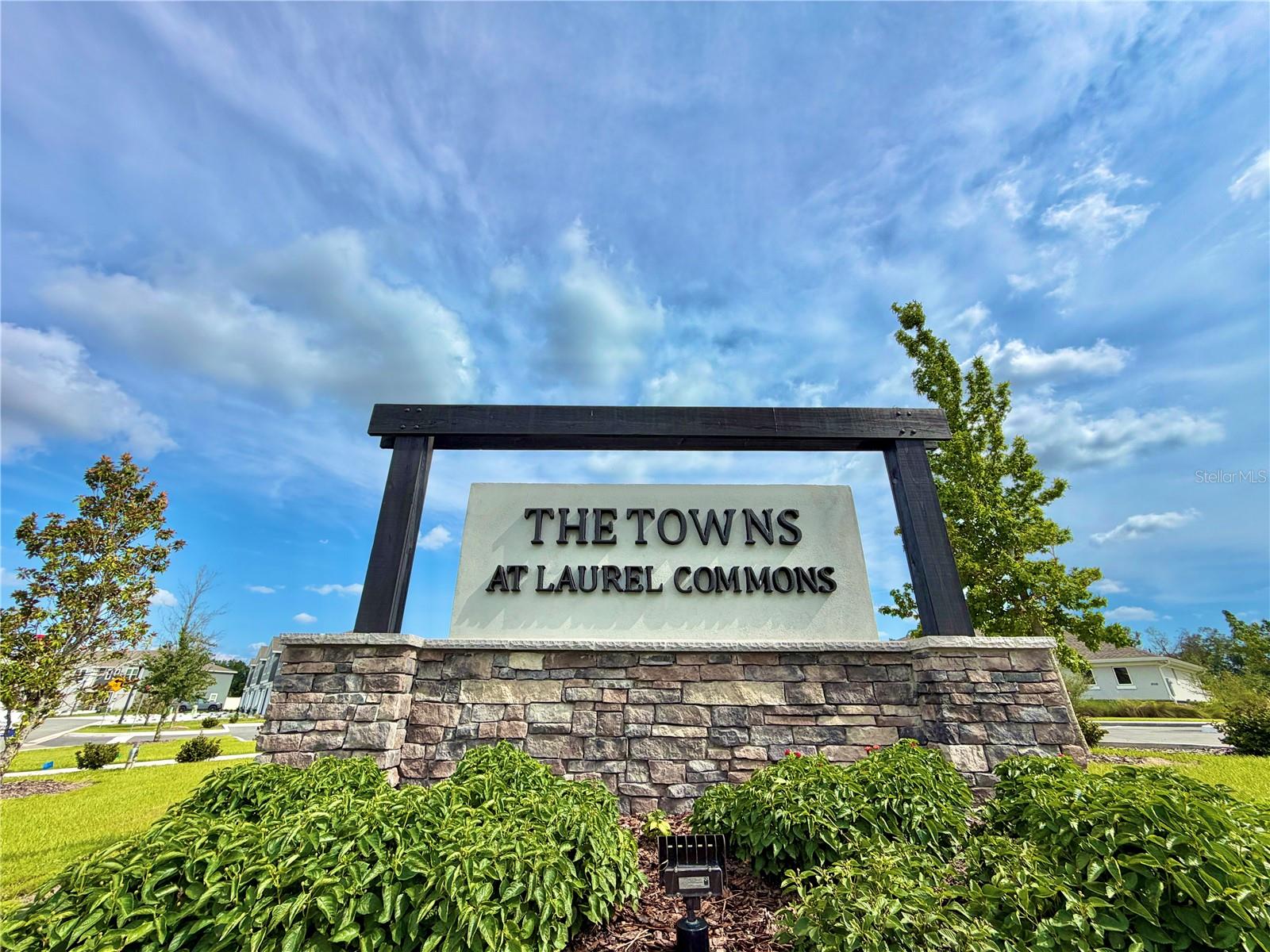 LAUREL COMMONS - Residential