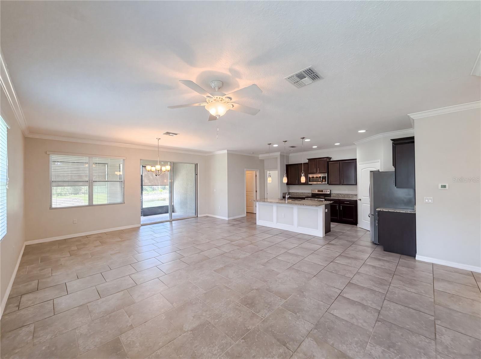 LAKESIDE LANDINGS PH 01 - Residential