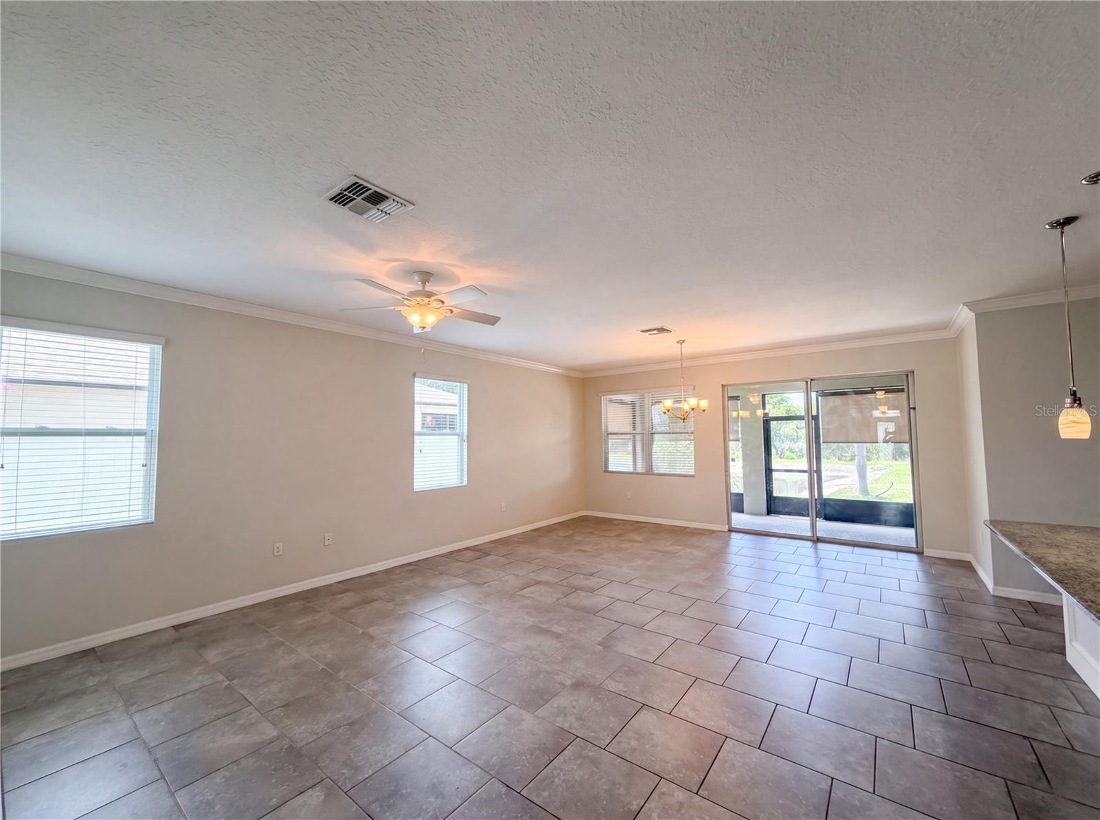 LAKESIDE LANDINGS PH 01 - Residential
