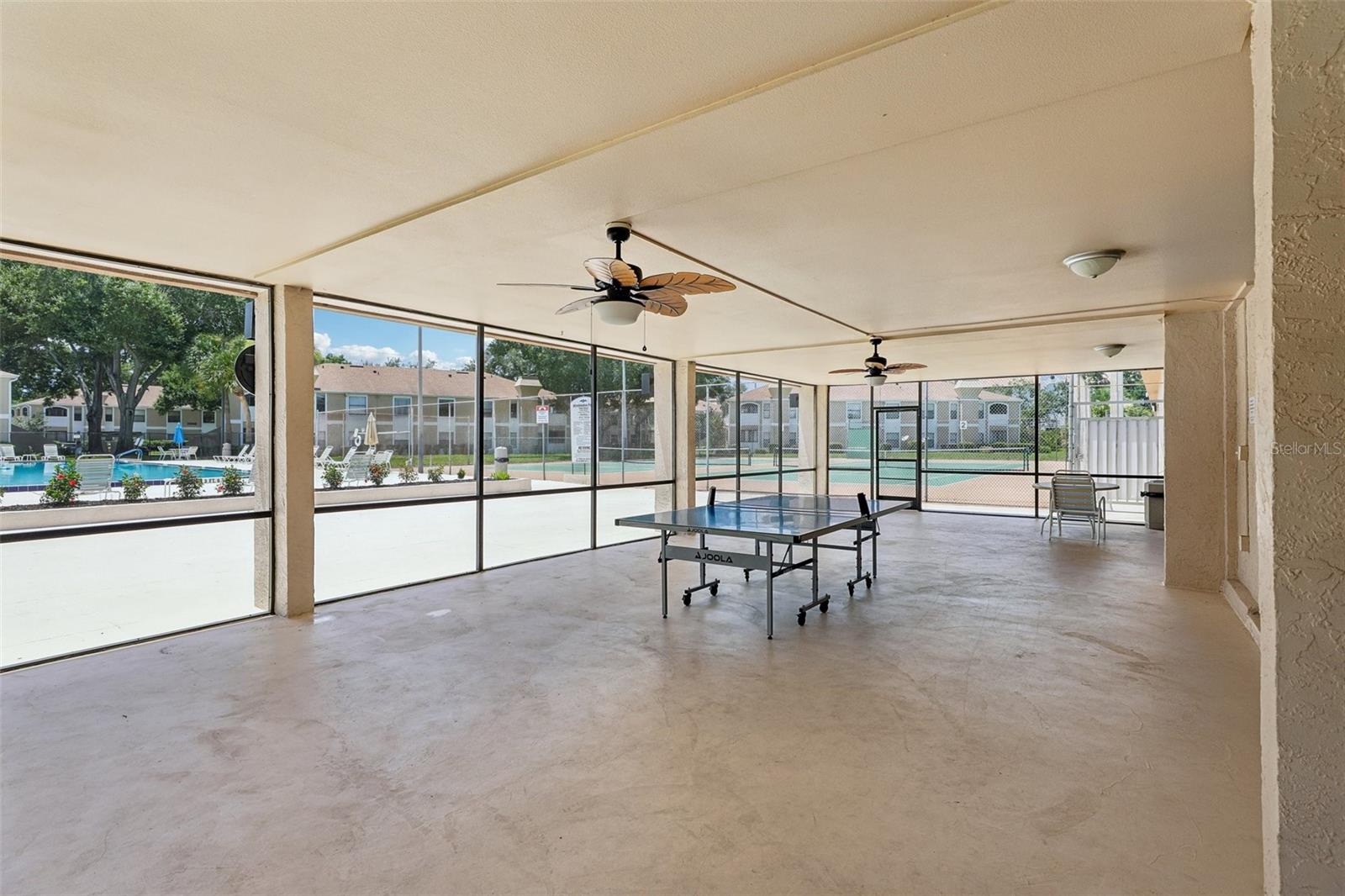 WIMBLEDON PARK CONDO 01 - Residential