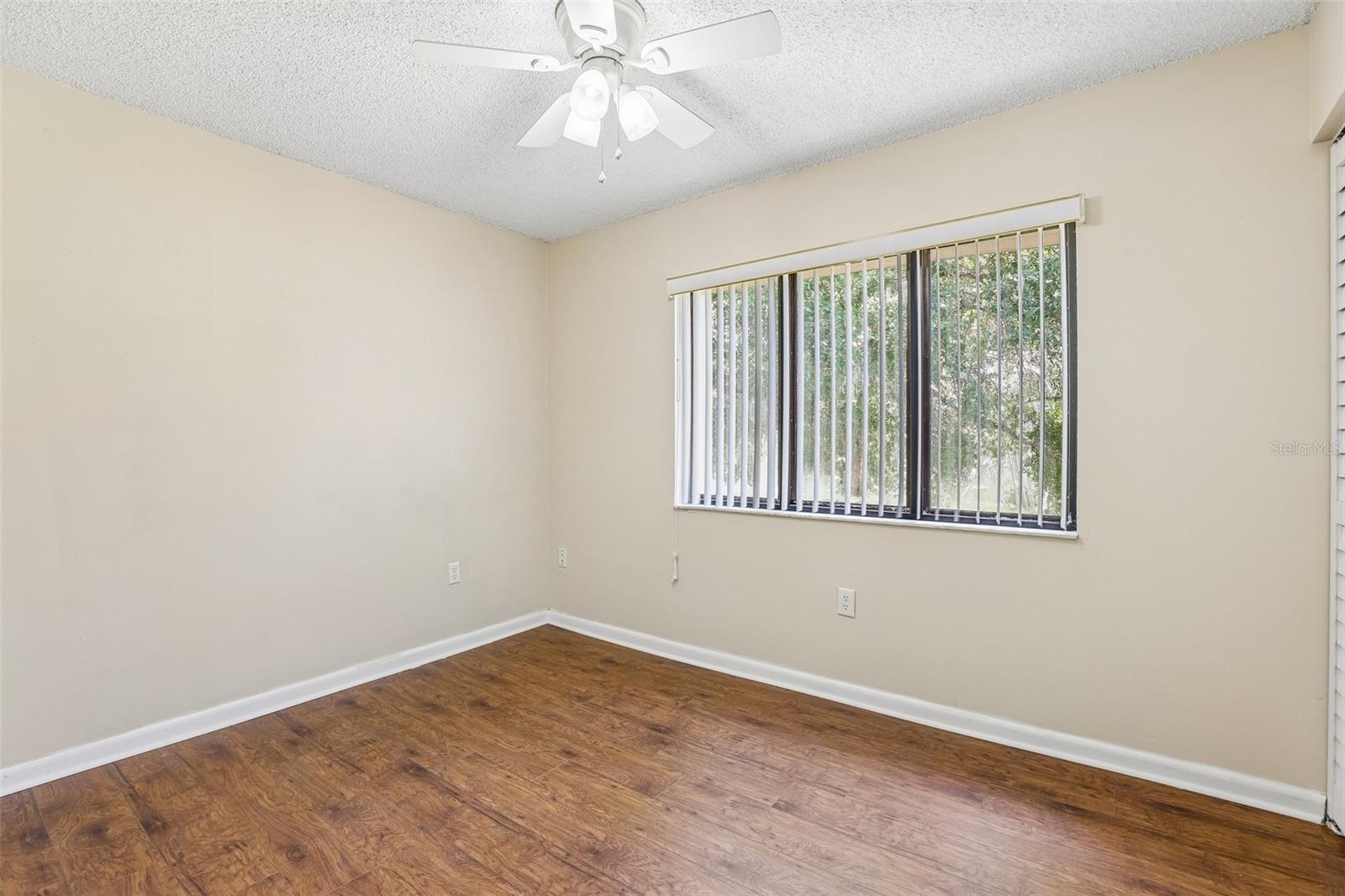 WIMBLEDON PARK CONDO 01 - Residential