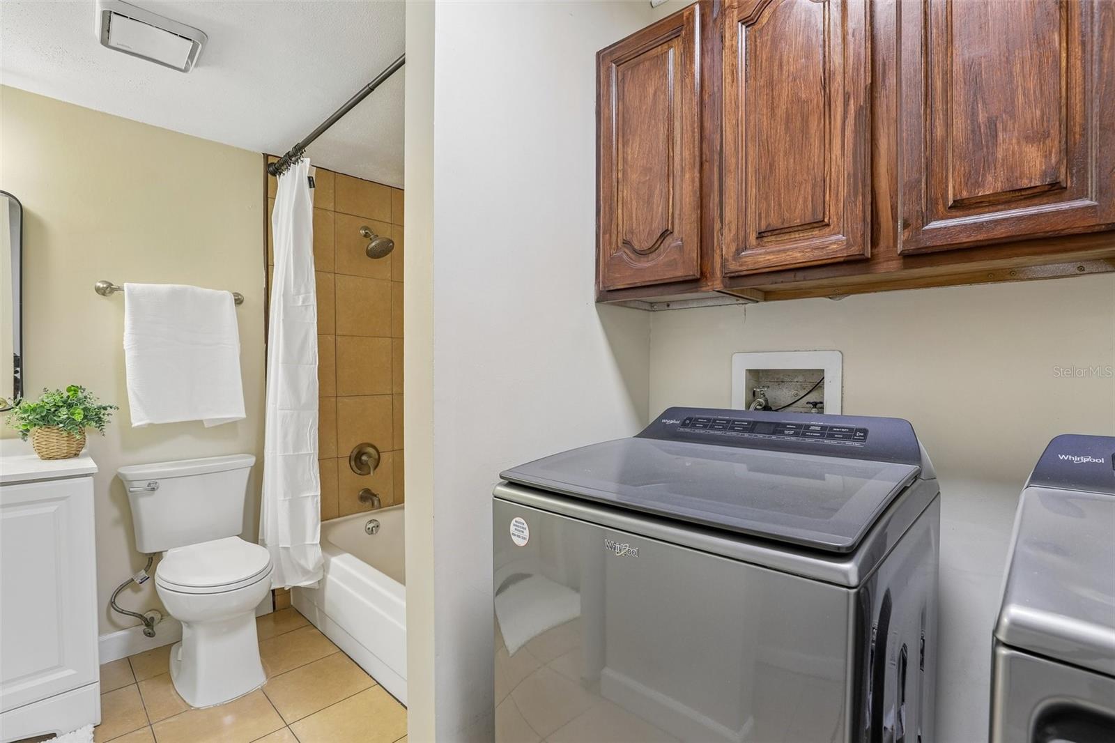 WIMBLEDON PARK CONDO 01 - Residential