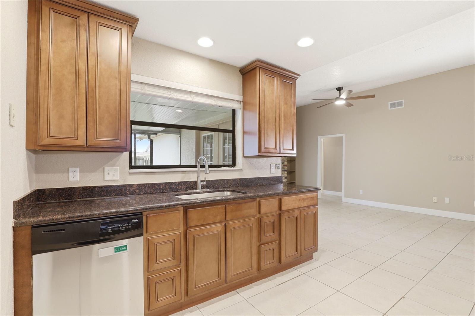 CLUBHOUSE ESTATES - Residential