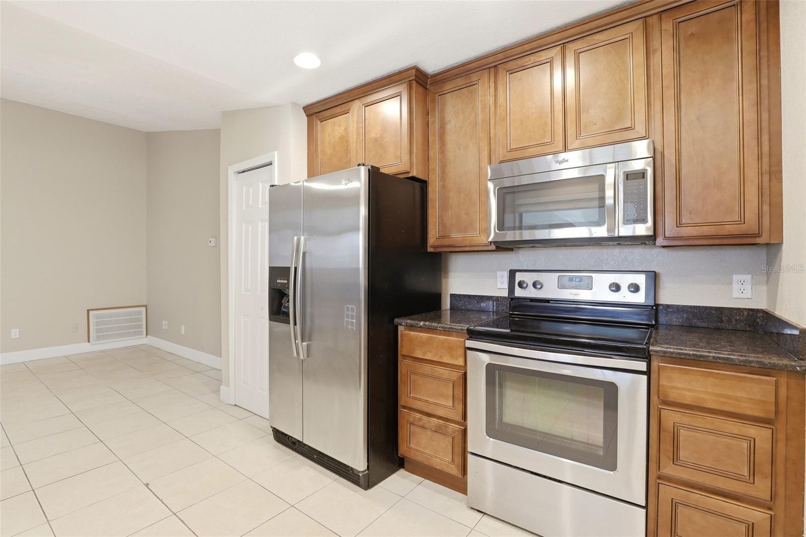 CLUBHOUSE ESTATES - Residential
