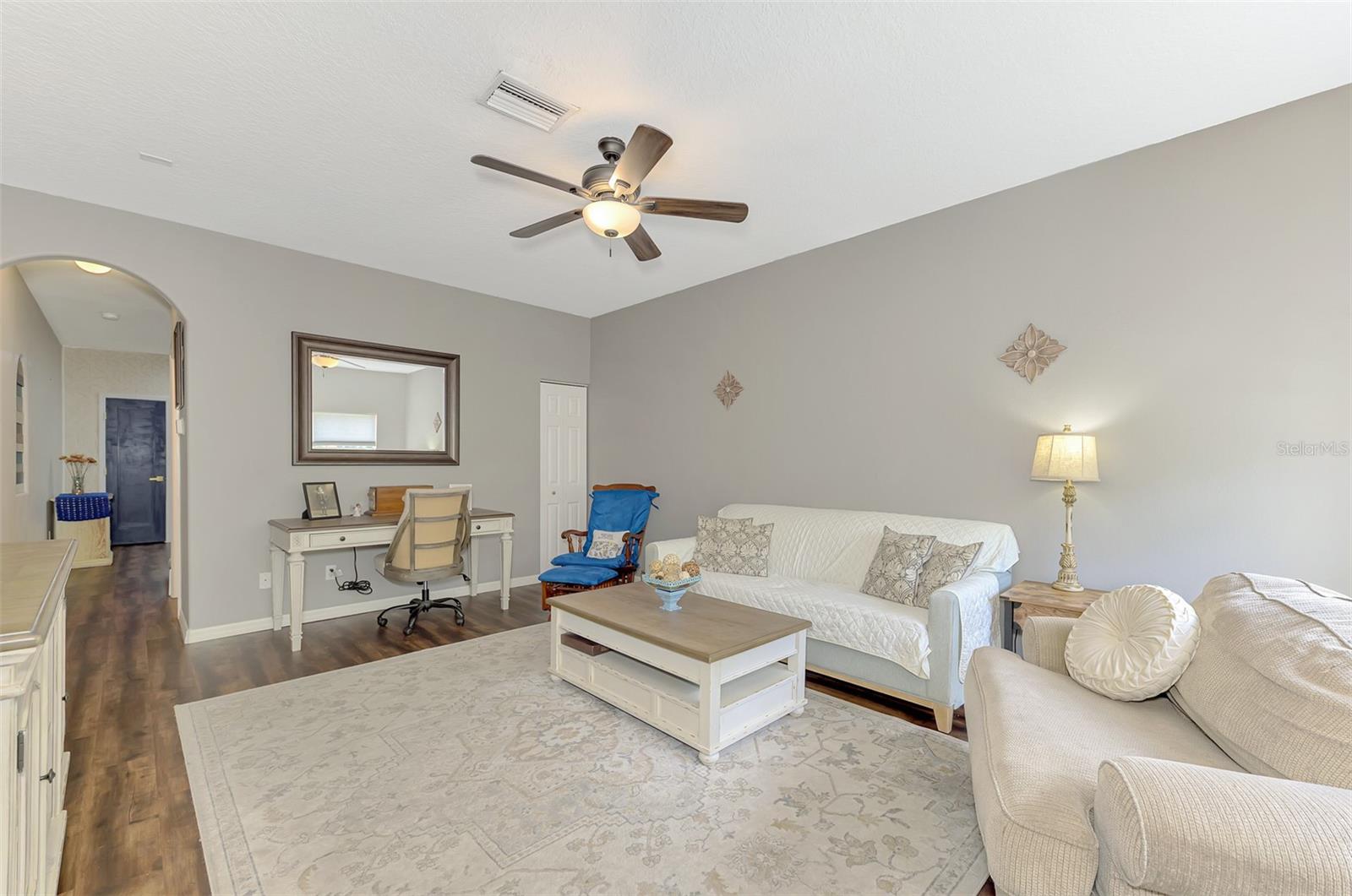 THE TWNHMS AT LIGHTHOUSE COVE I - Residential