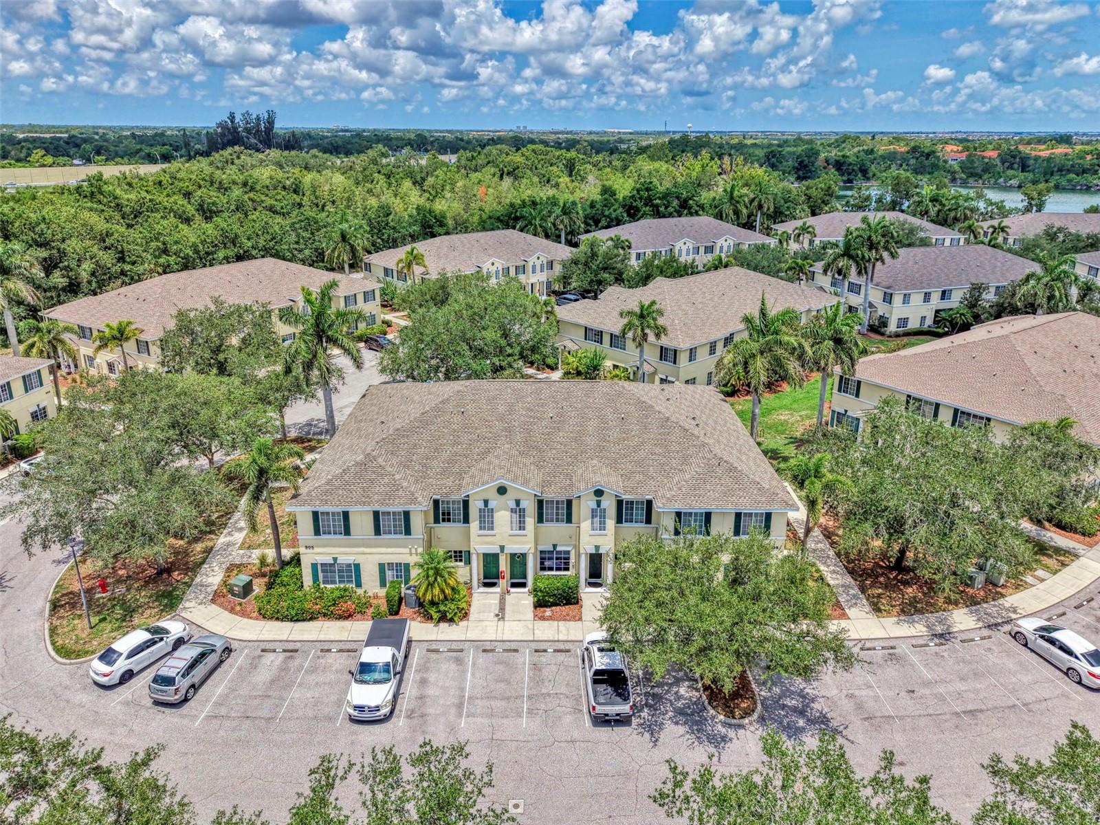 THE TWNHMS AT LIGHTHOUSE COVE I - Residential