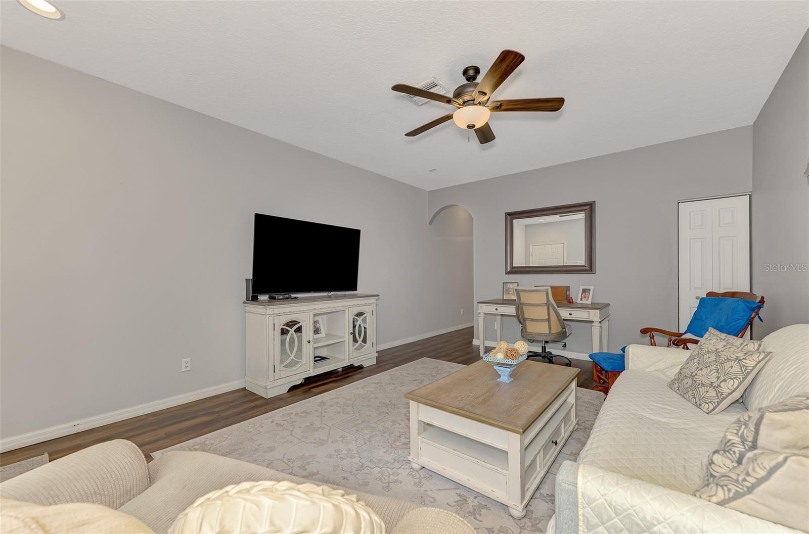 THE TWNHMS AT LIGHTHOUSE COVE I - Residential