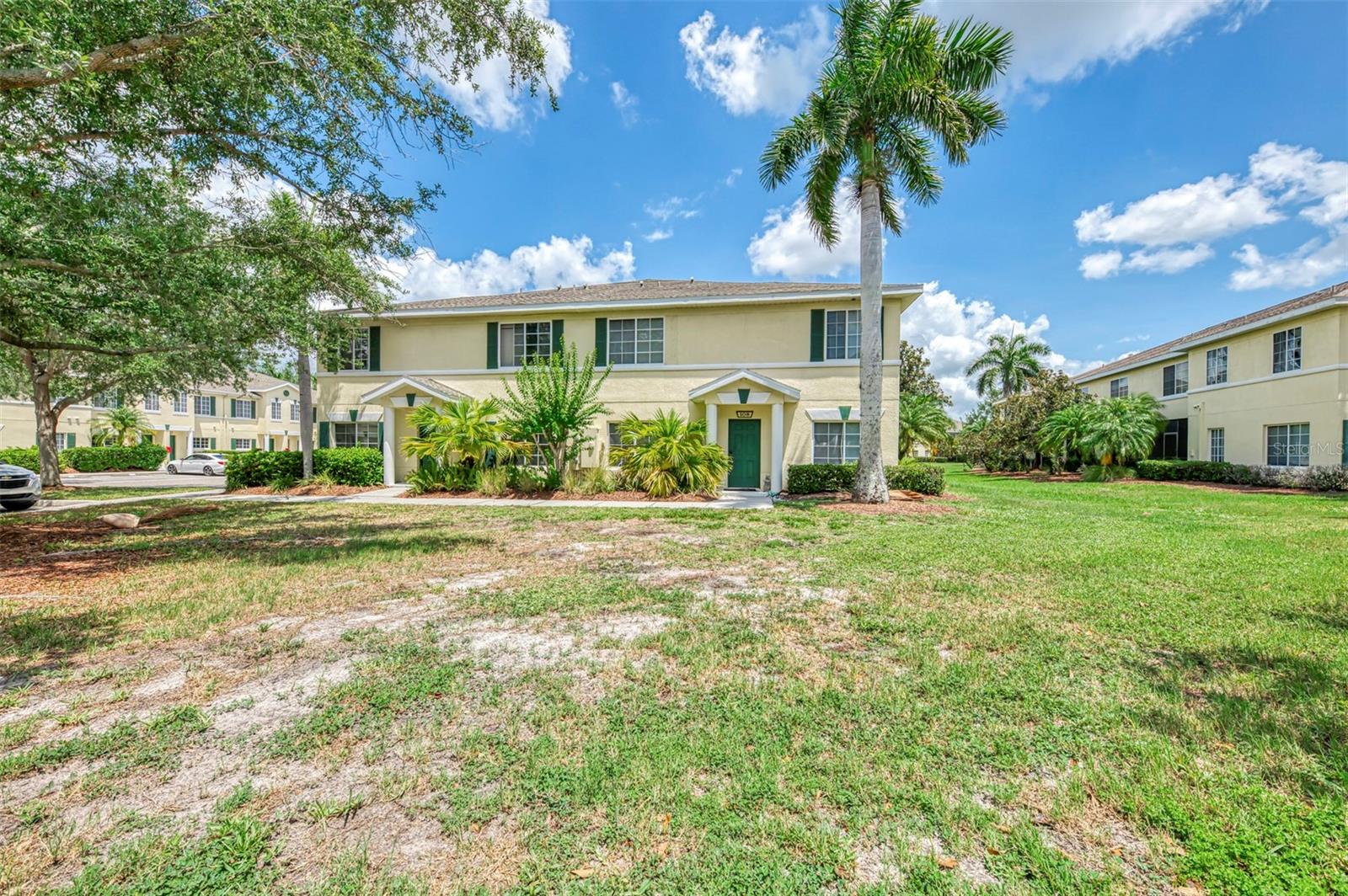 THE TWNHMS AT LIGHTHOUSE COVE I - Residential