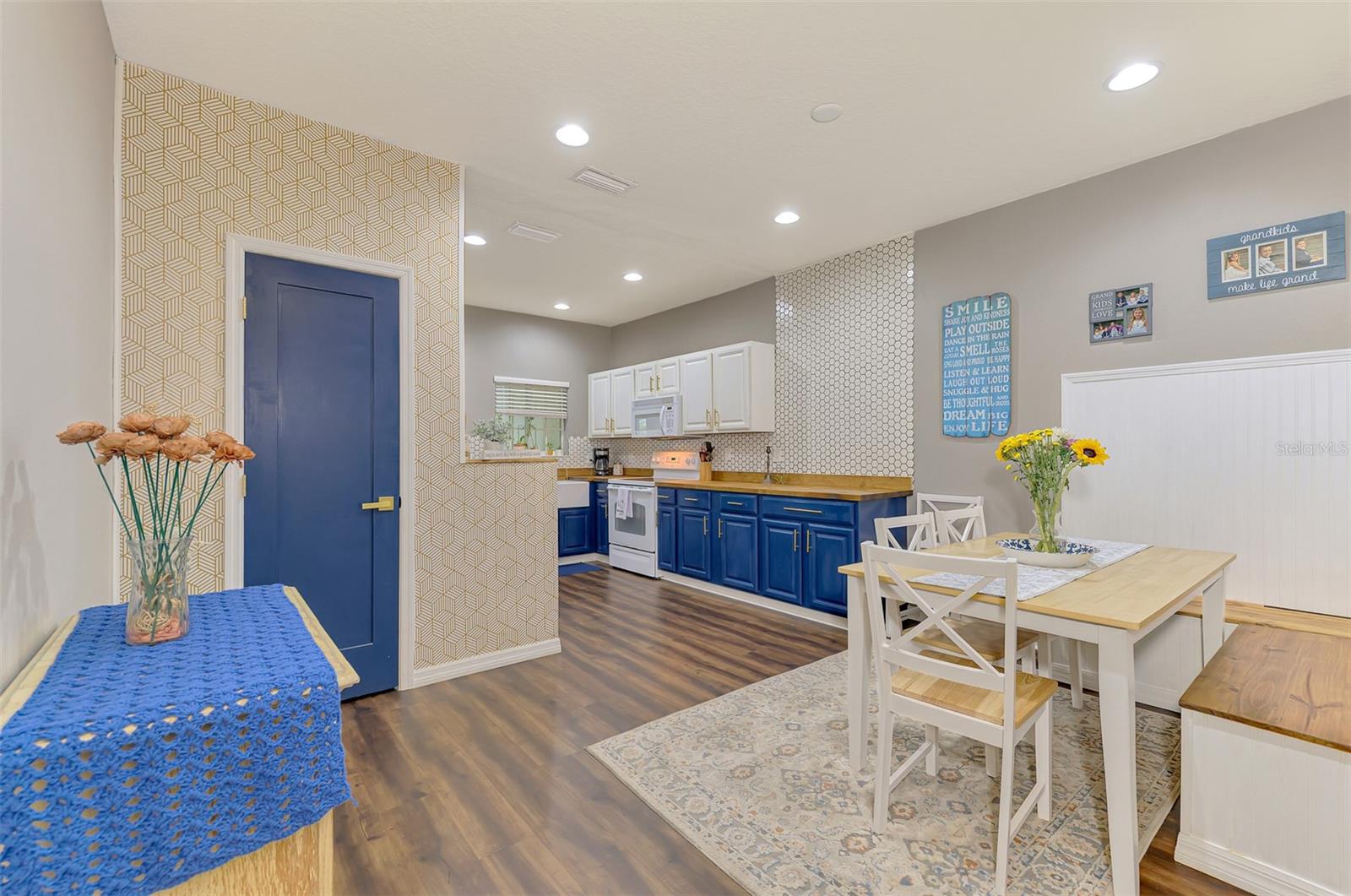 THE TWNHMS AT LIGHTHOUSE COVE I - Residential
