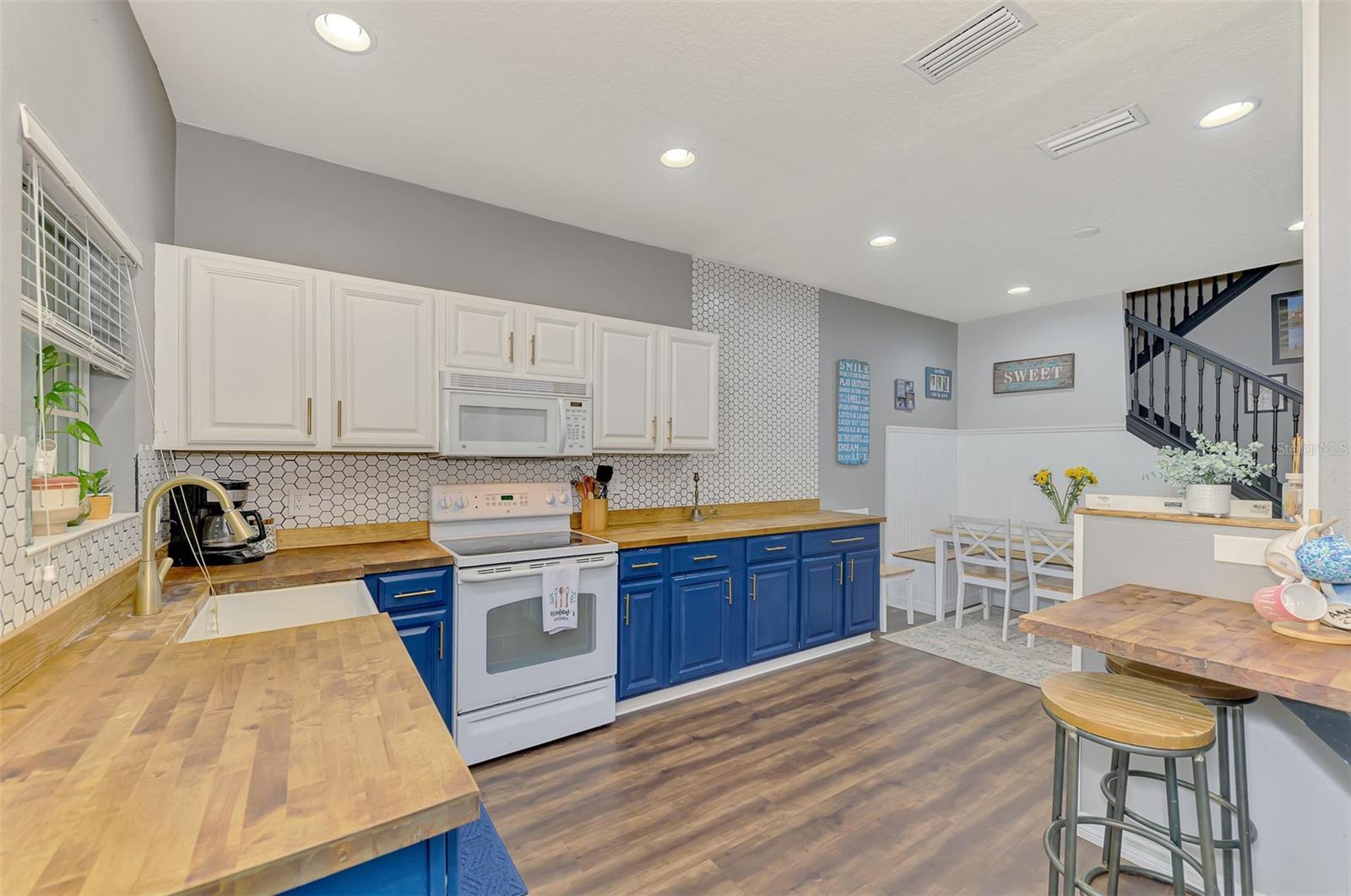 THE TWNHMS AT LIGHTHOUSE COVE I - Residential