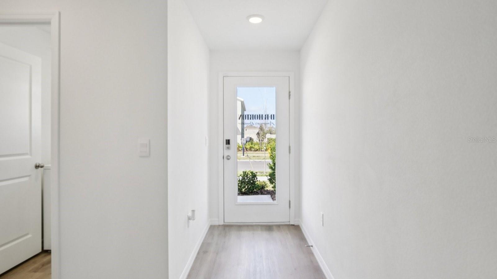 NORTHRIDGE - Residential