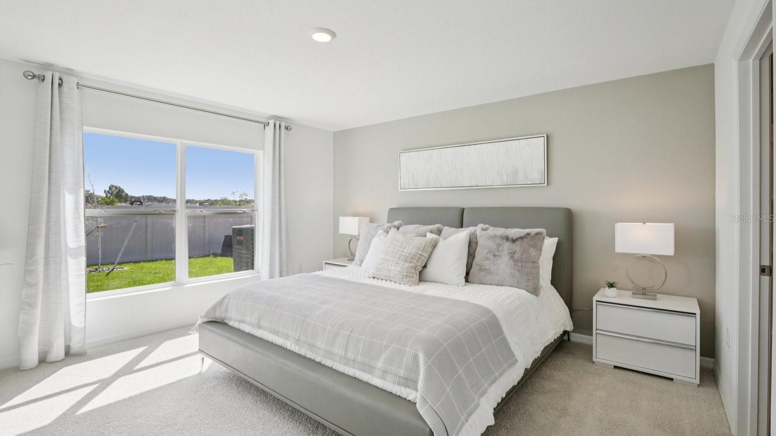 NORTHRIDGE - Residential