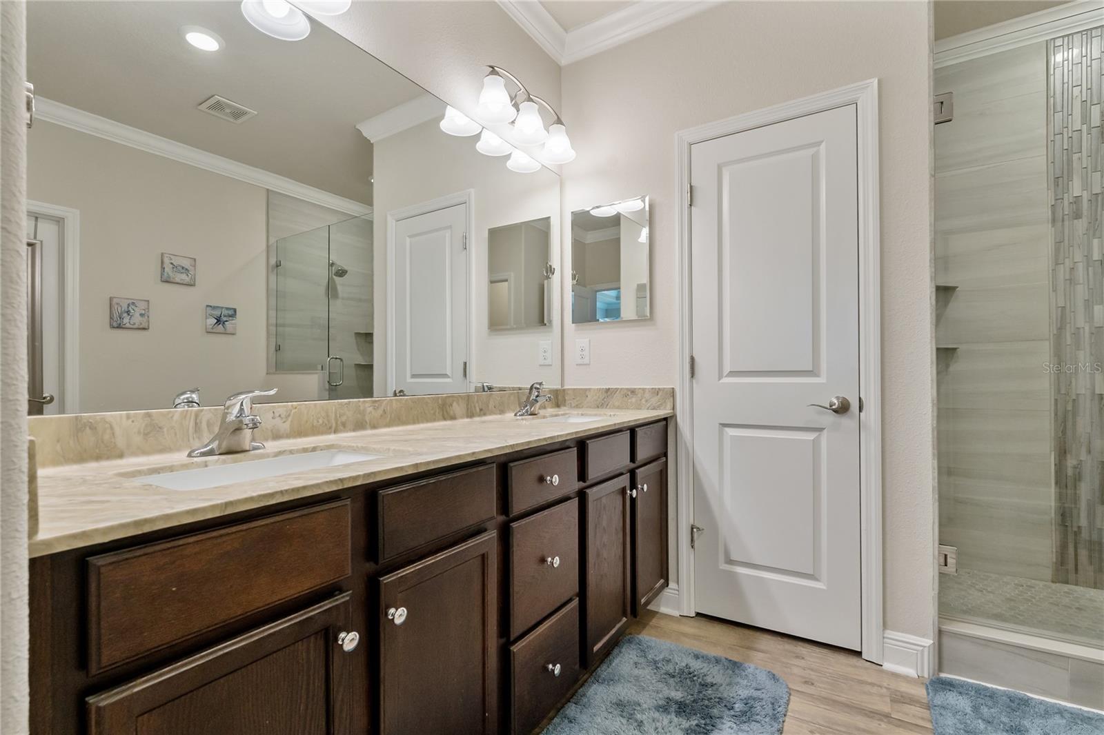 OZONA VILLAGE OF PALM HARBOR - Residential