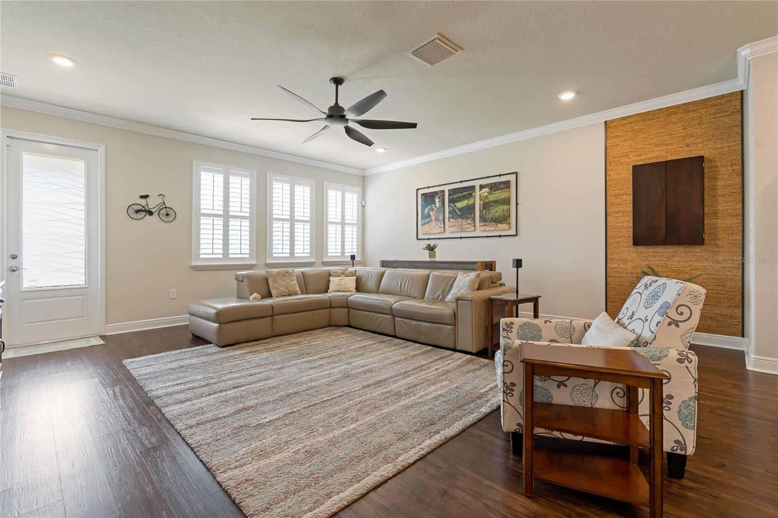 OZONA VILLAGE OF PALM HARBOR - Residential