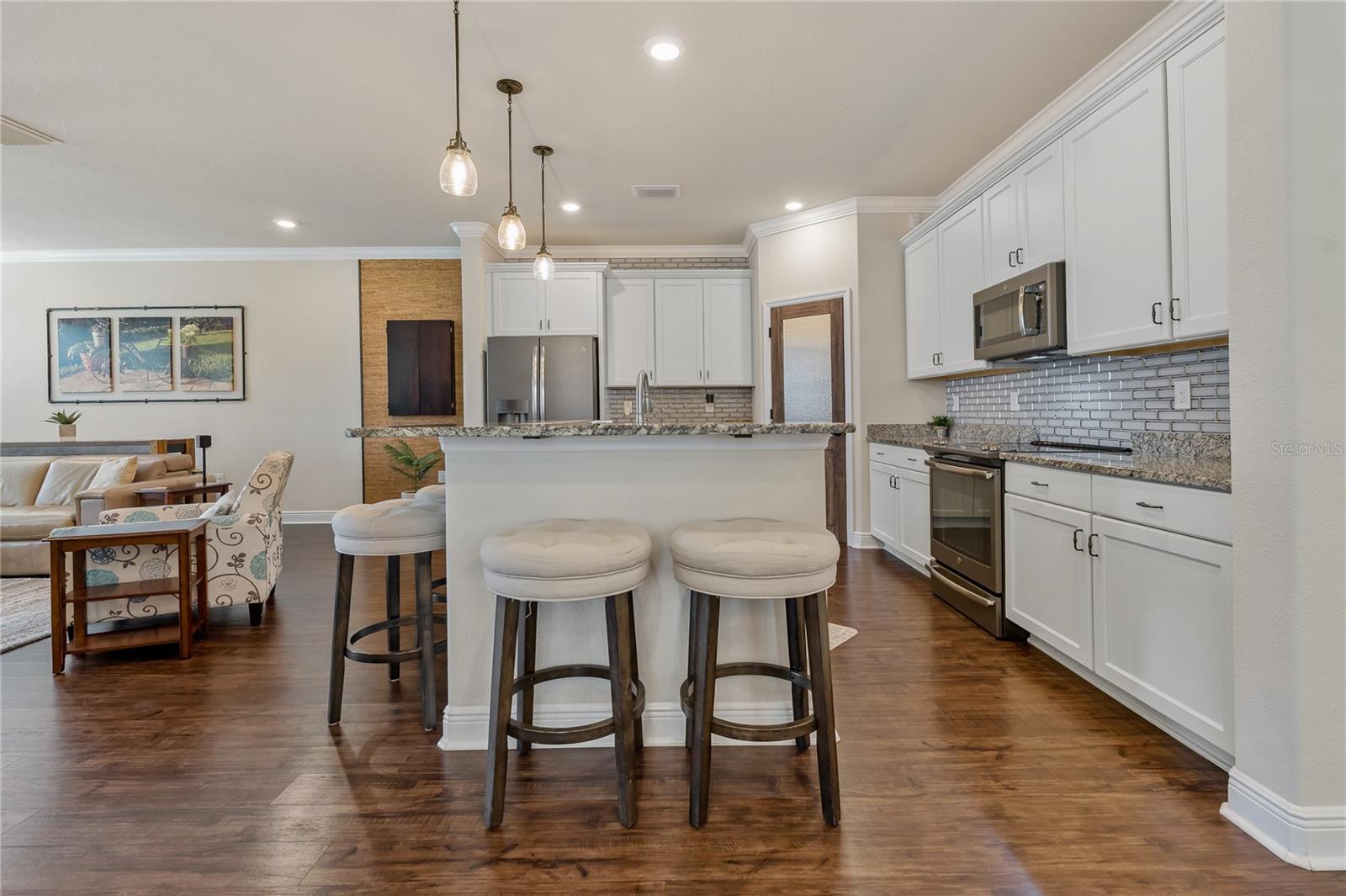 OZONA VILLAGE OF PALM HARBOR - Residential