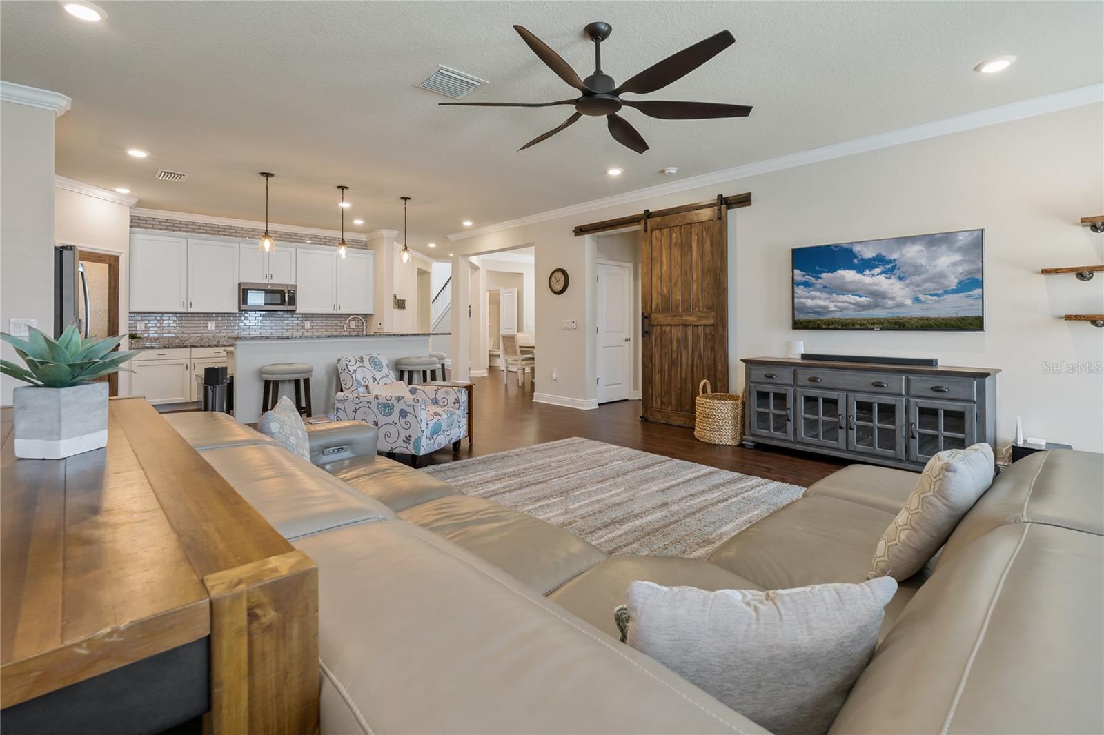 OZONA VILLAGE OF PALM HARBOR - Residential