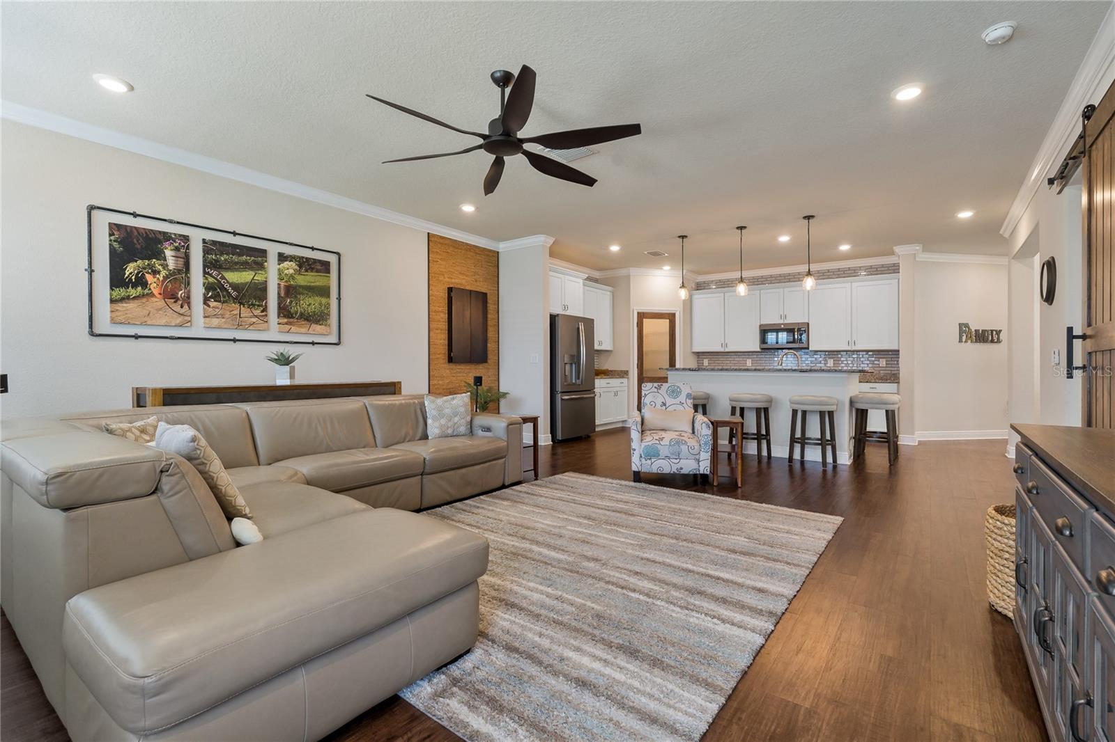 OZONA VILLAGE OF PALM HARBOR - Residential