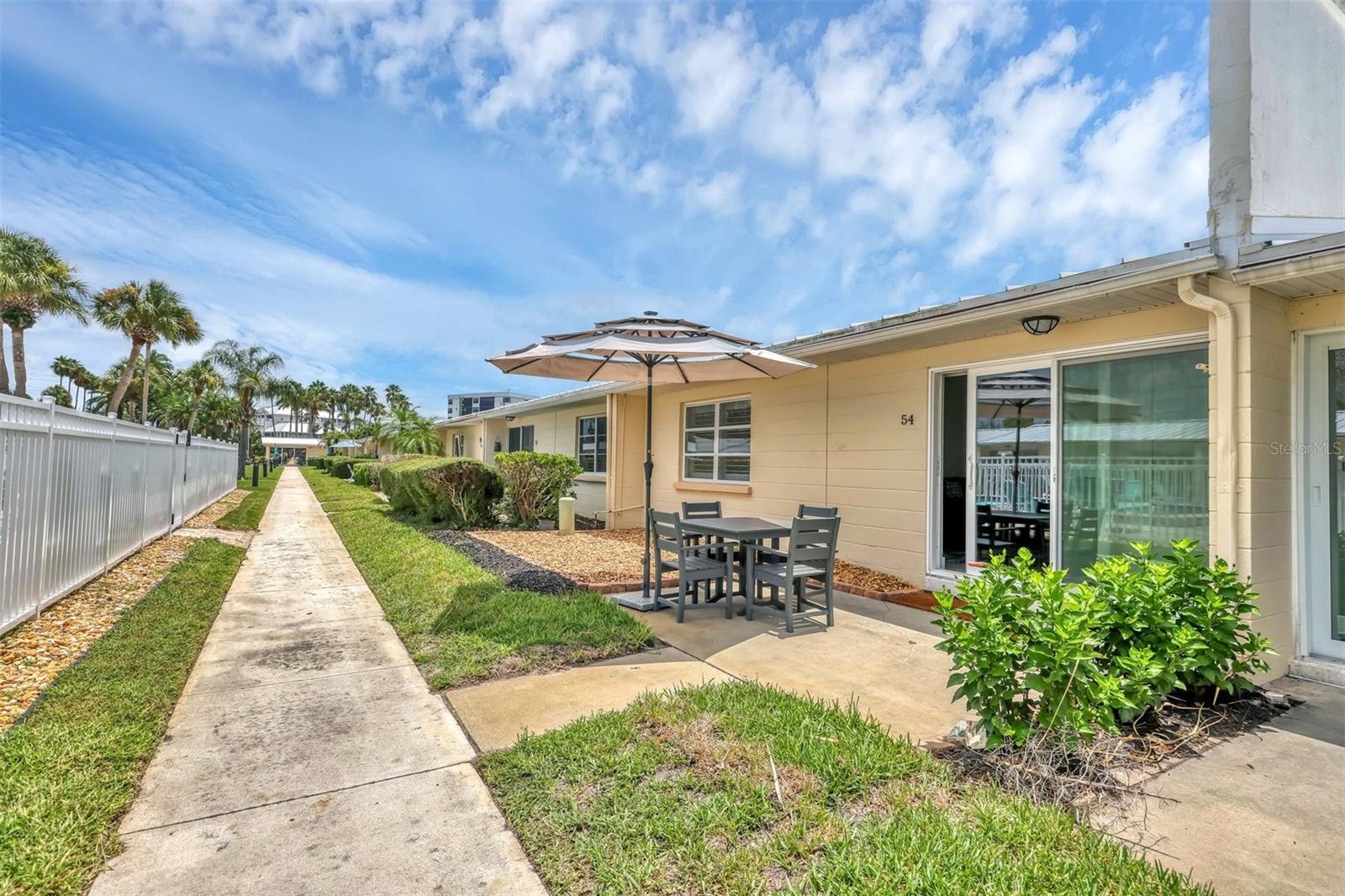 JAMAICA ROYALE - Residential