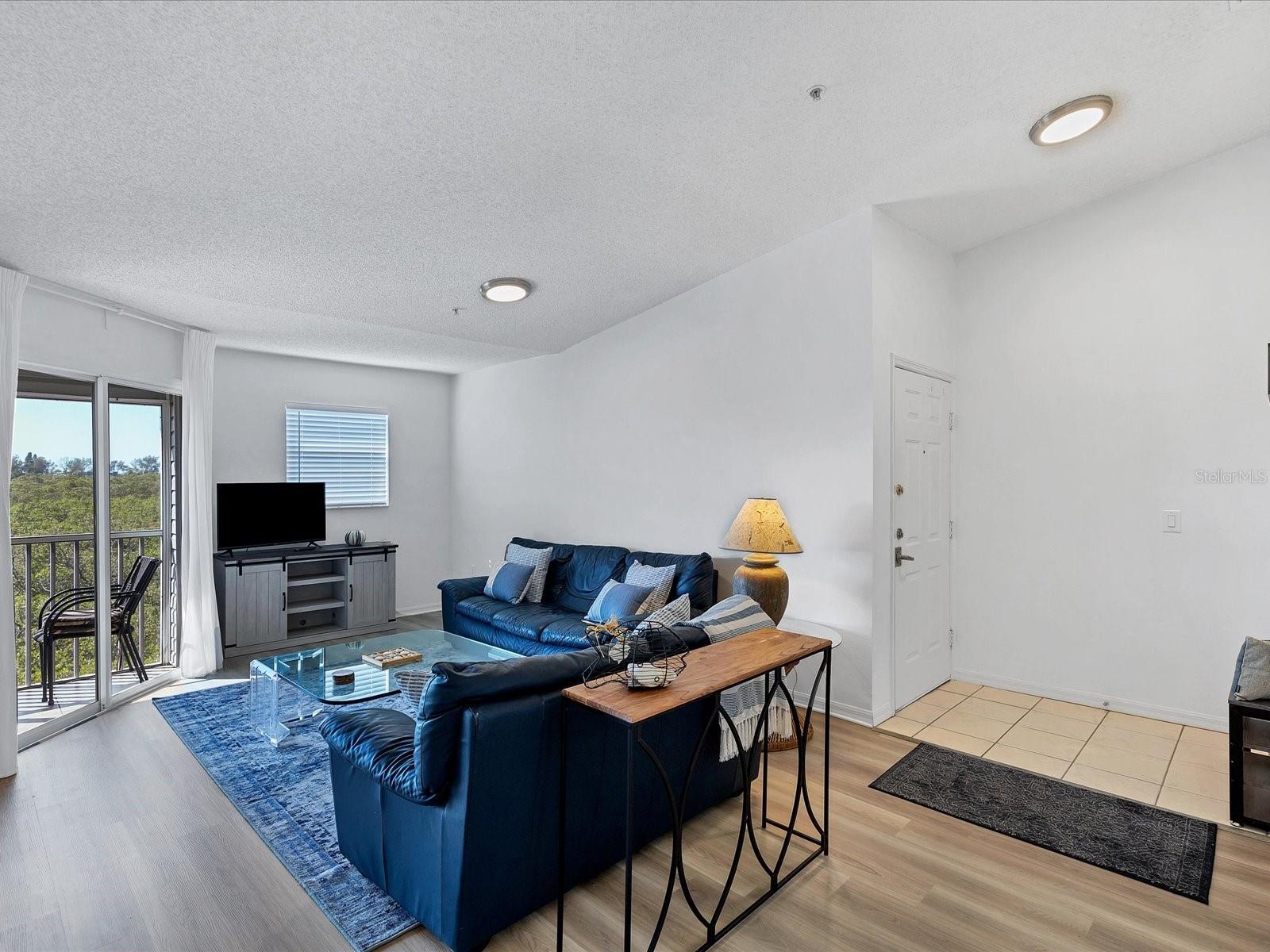 SANDY POINTE II - Residential