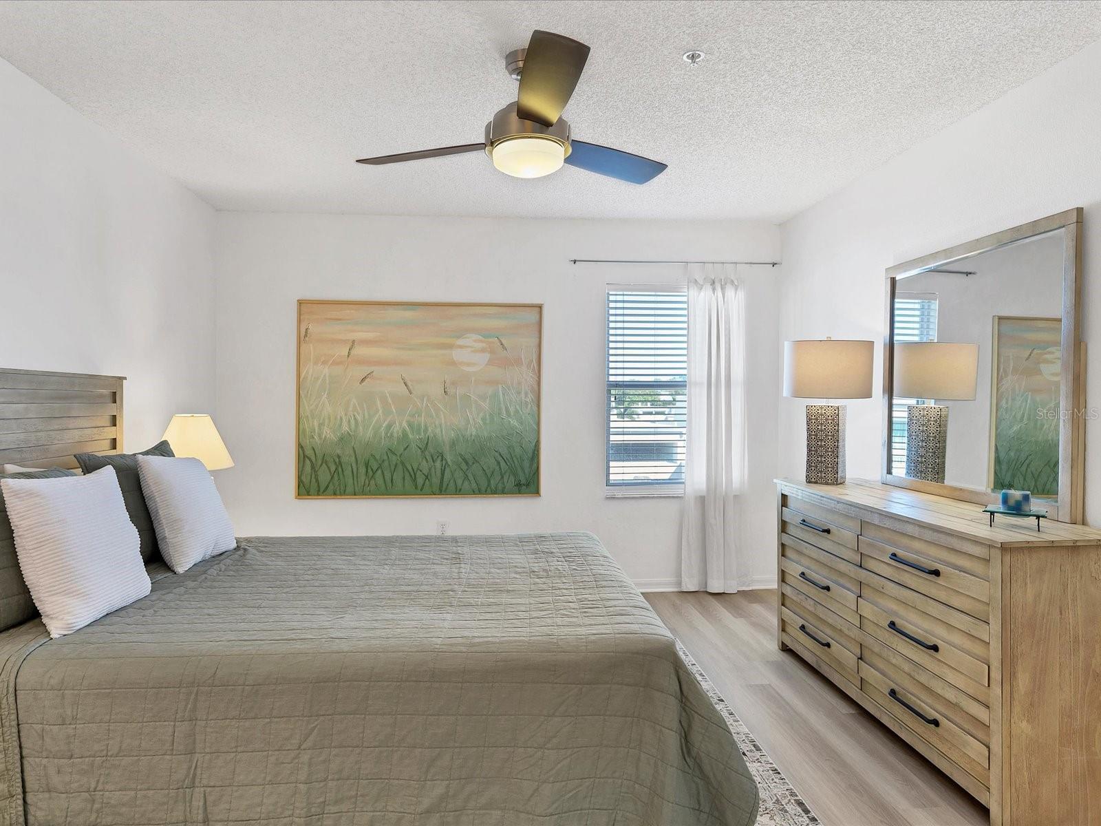 SANDY POINTE II - Residential