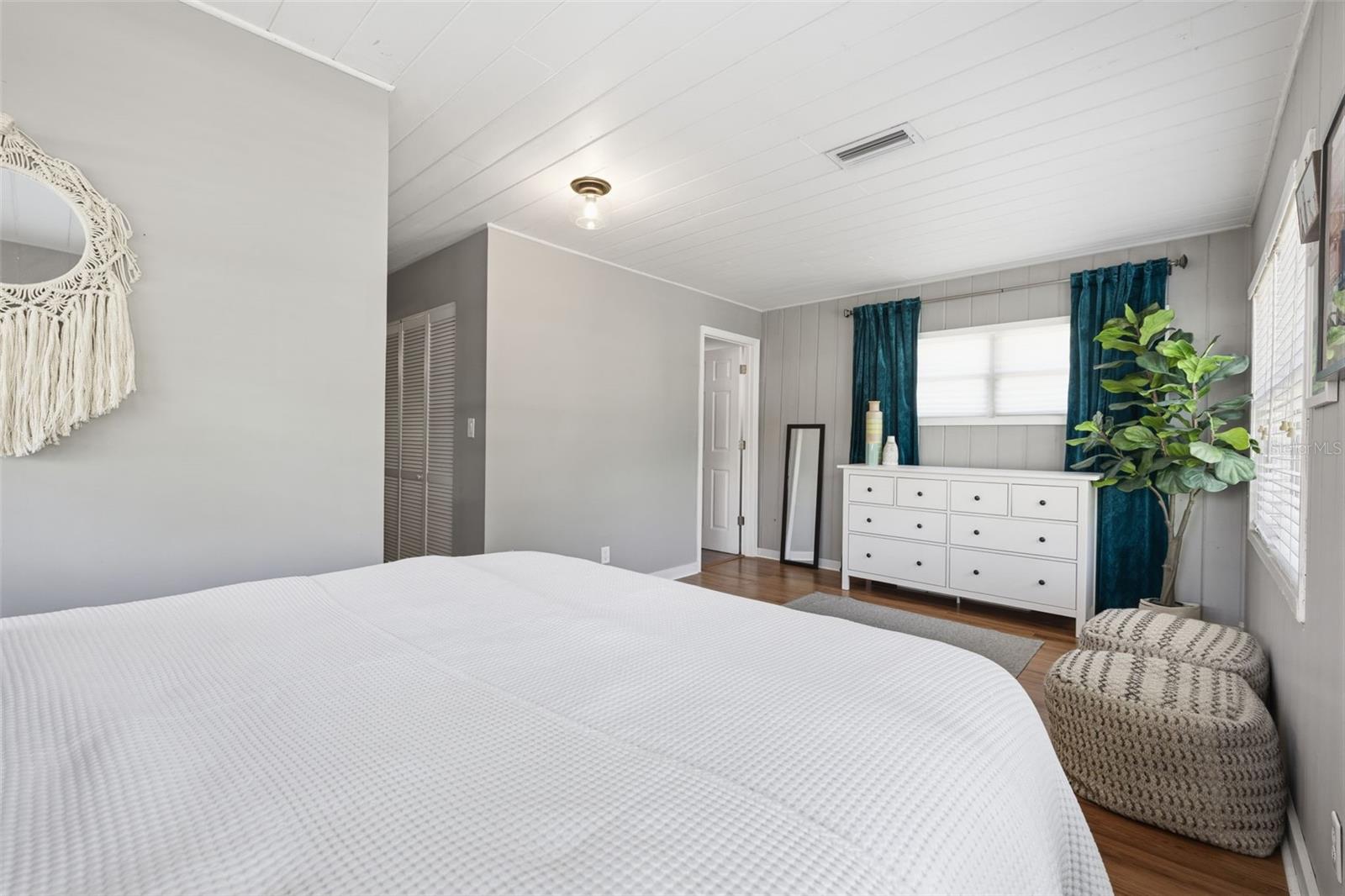HAMPTON TERRACE - Residential