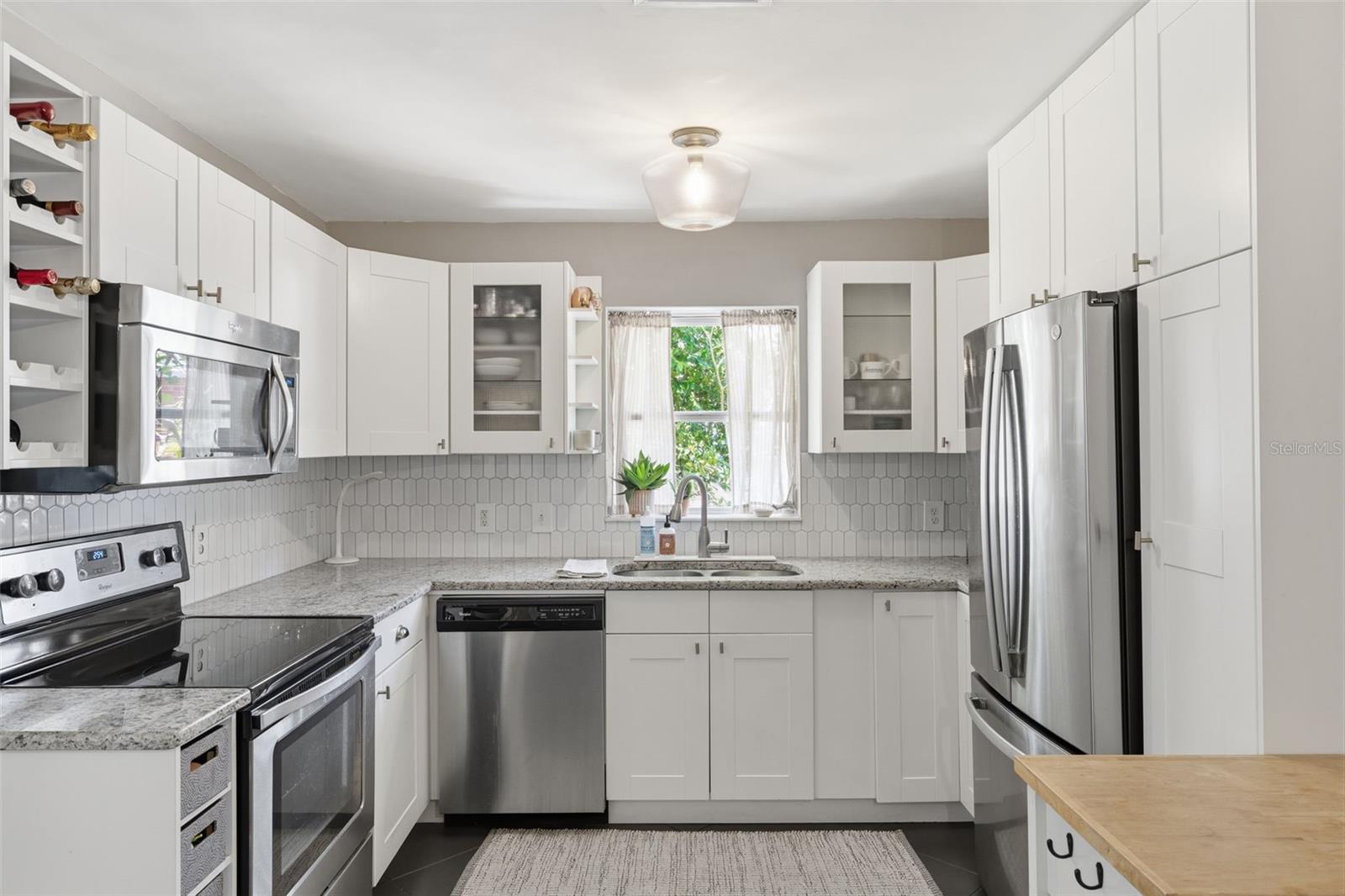 HAMPTON TERRACE - Residential