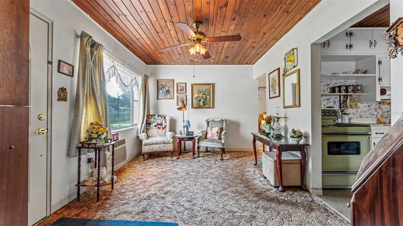 LAKEVIEW VILLAGE - Residential