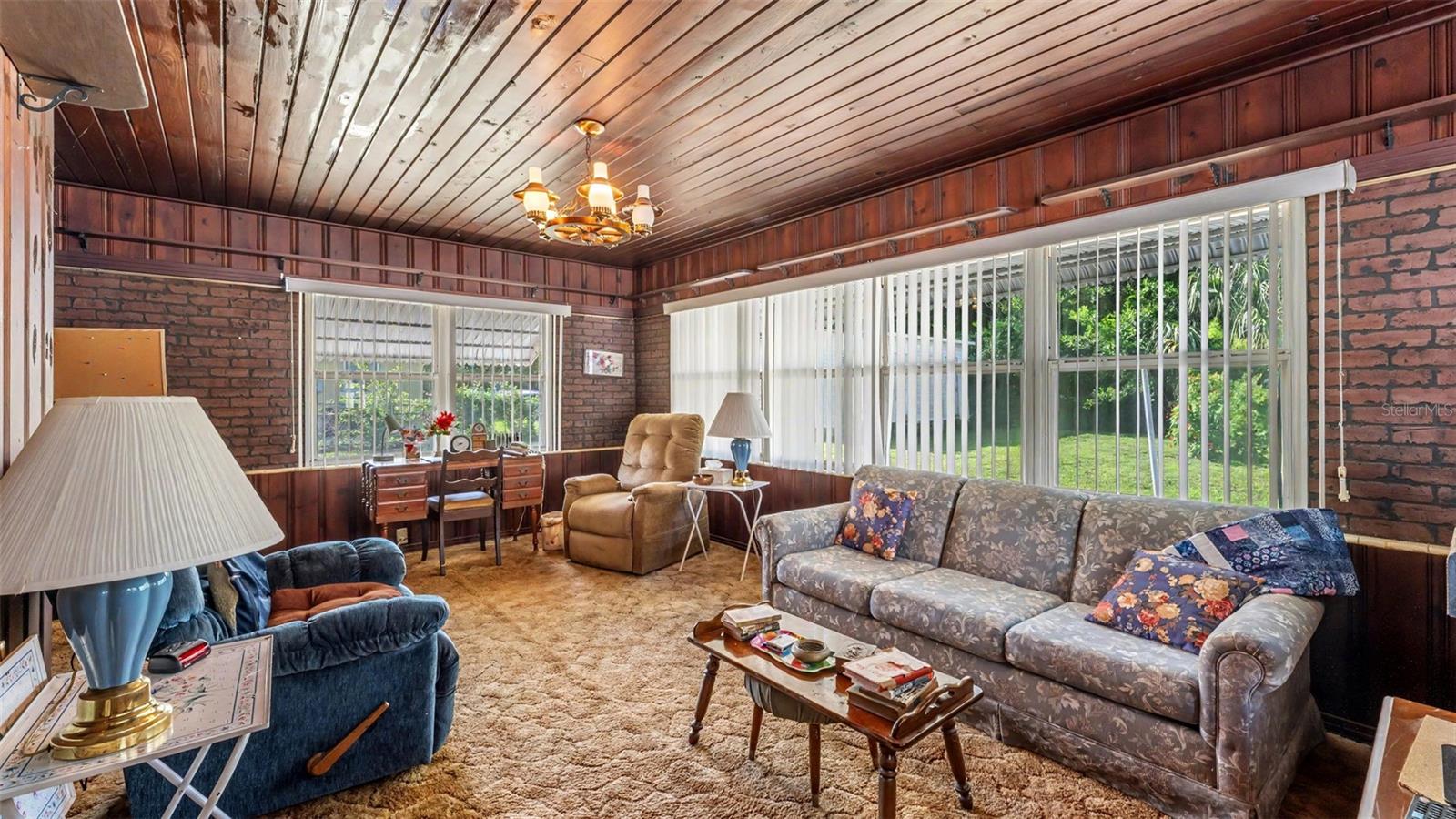 LAKEVIEW VILLAGE - Residential