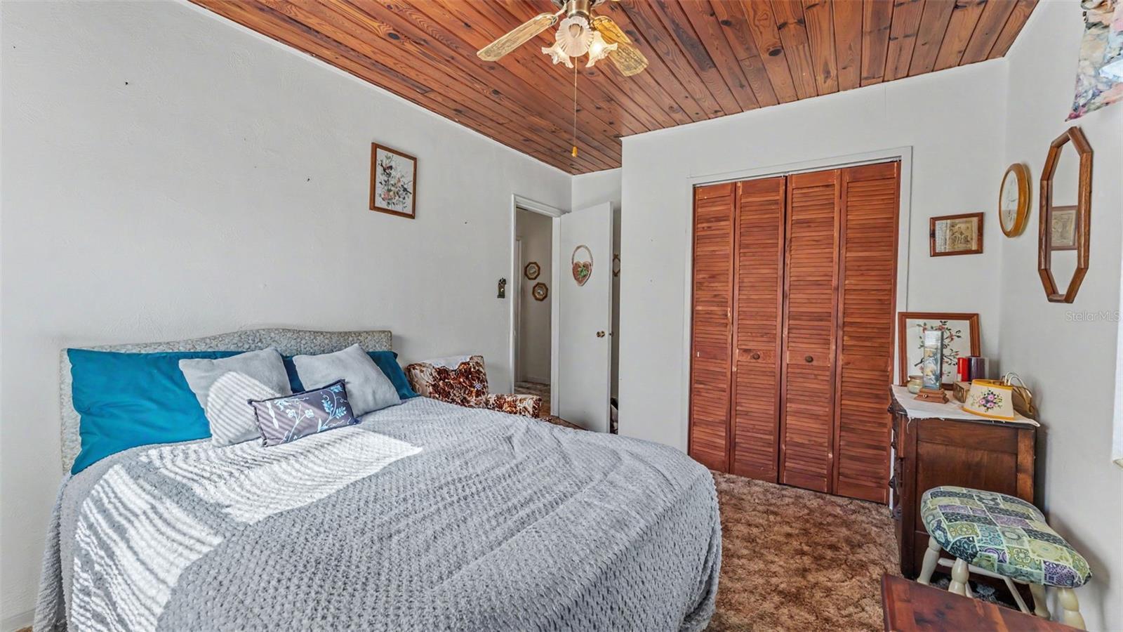 LAKEVIEW VILLAGE - Residential