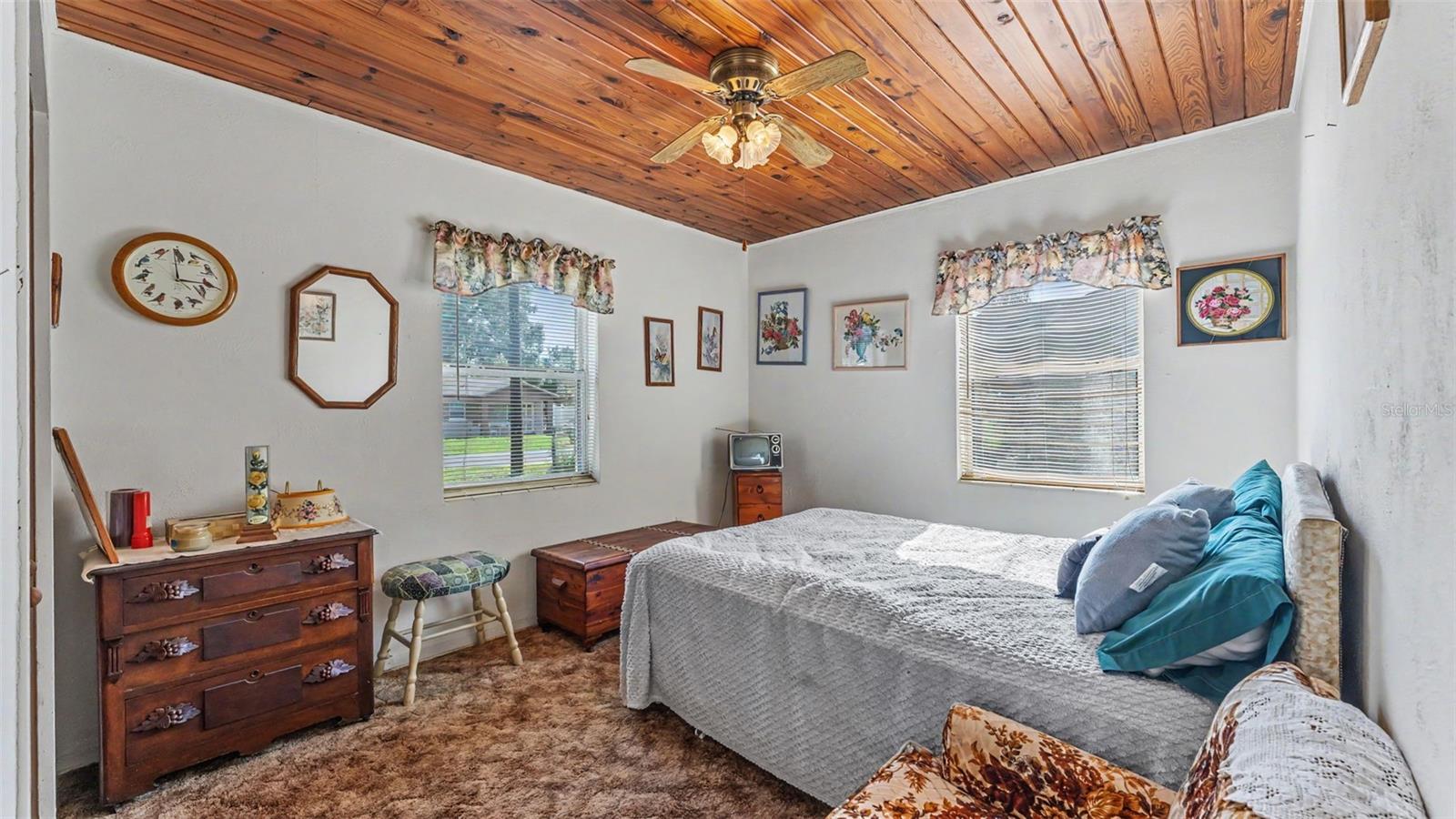 LAKEVIEW VILLAGE - Residential