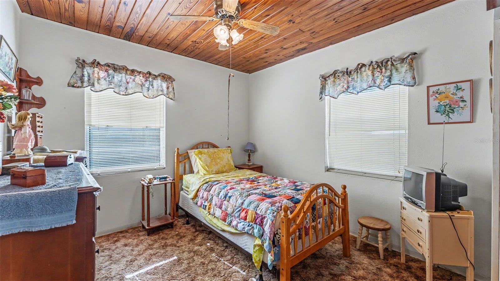 LAKEVIEW VILLAGE - Residential