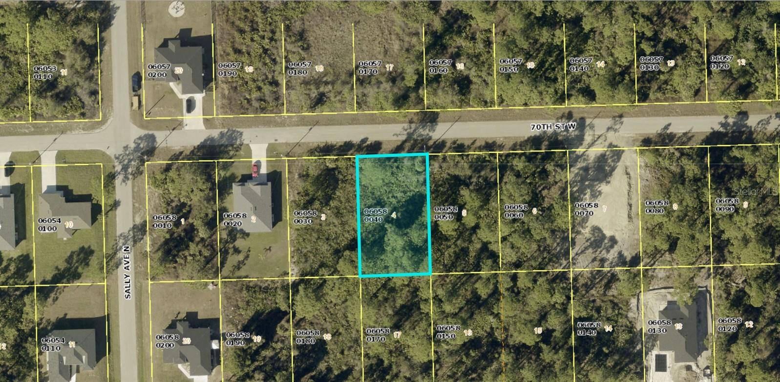 LEHIGH ACRES - Land